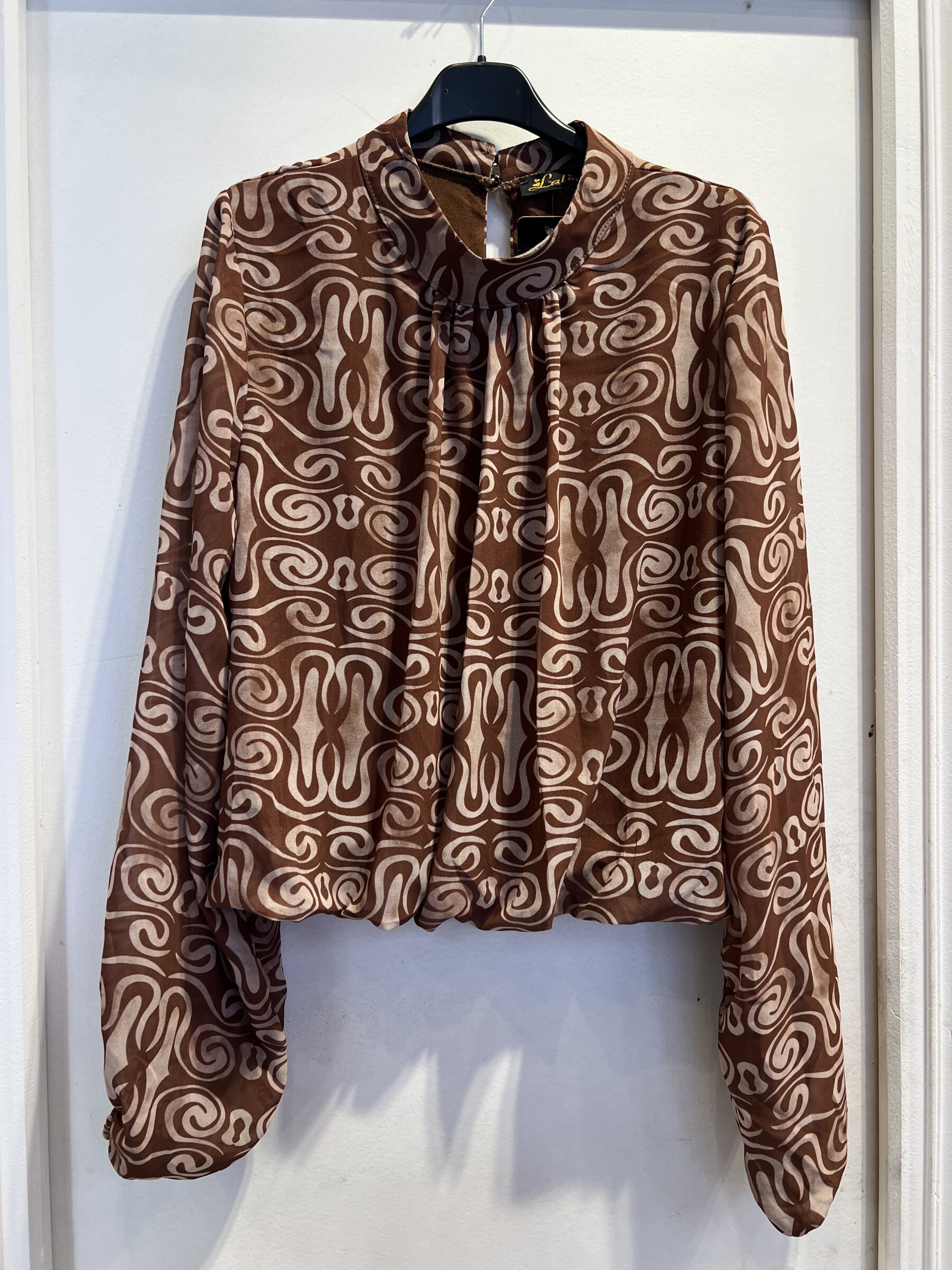 Wholesaler LATINO - Fluid blouse, long -sleeved collar long