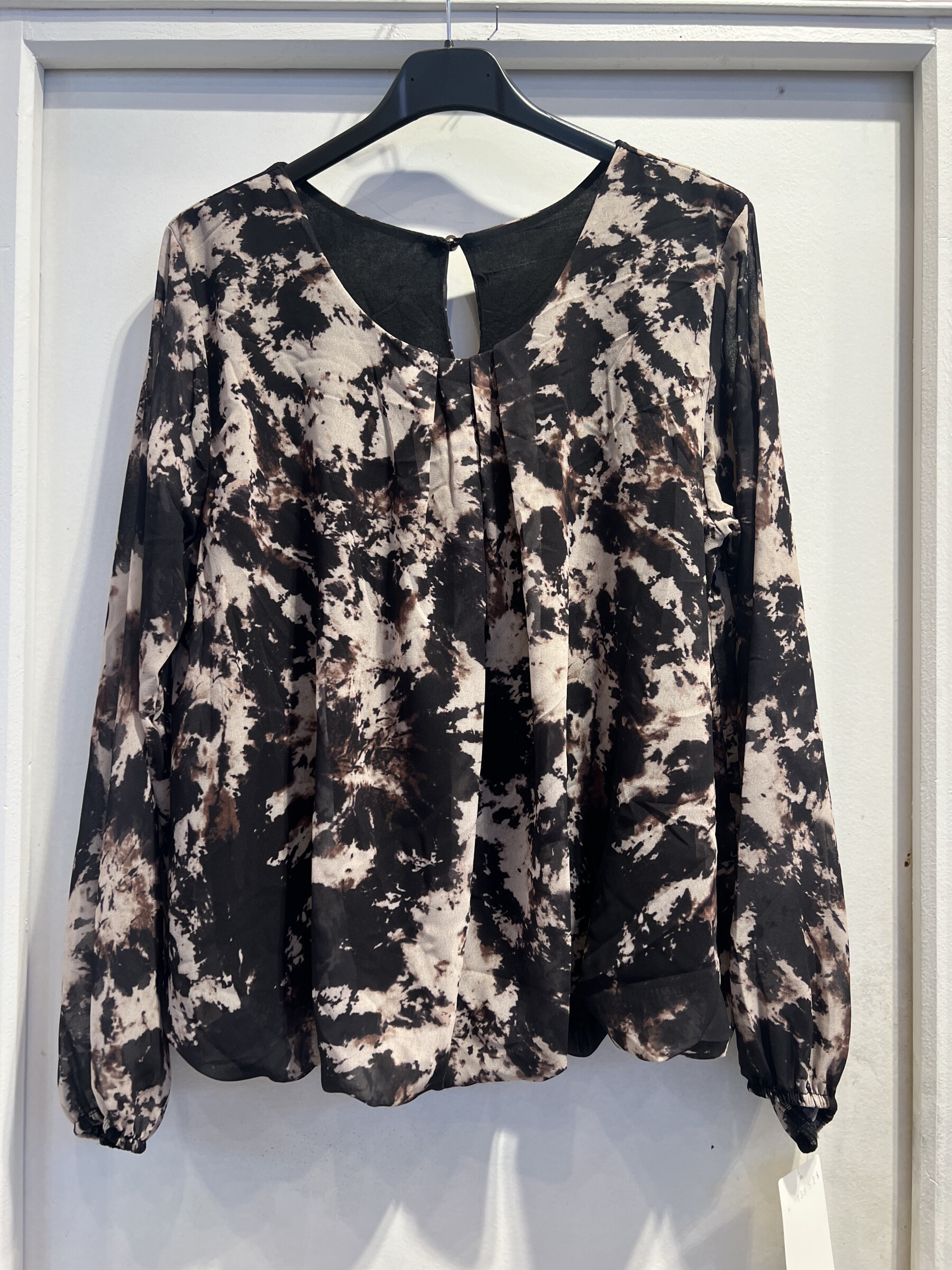 Wholesaler LATINO - Fluid long -sleeved blouse, black print