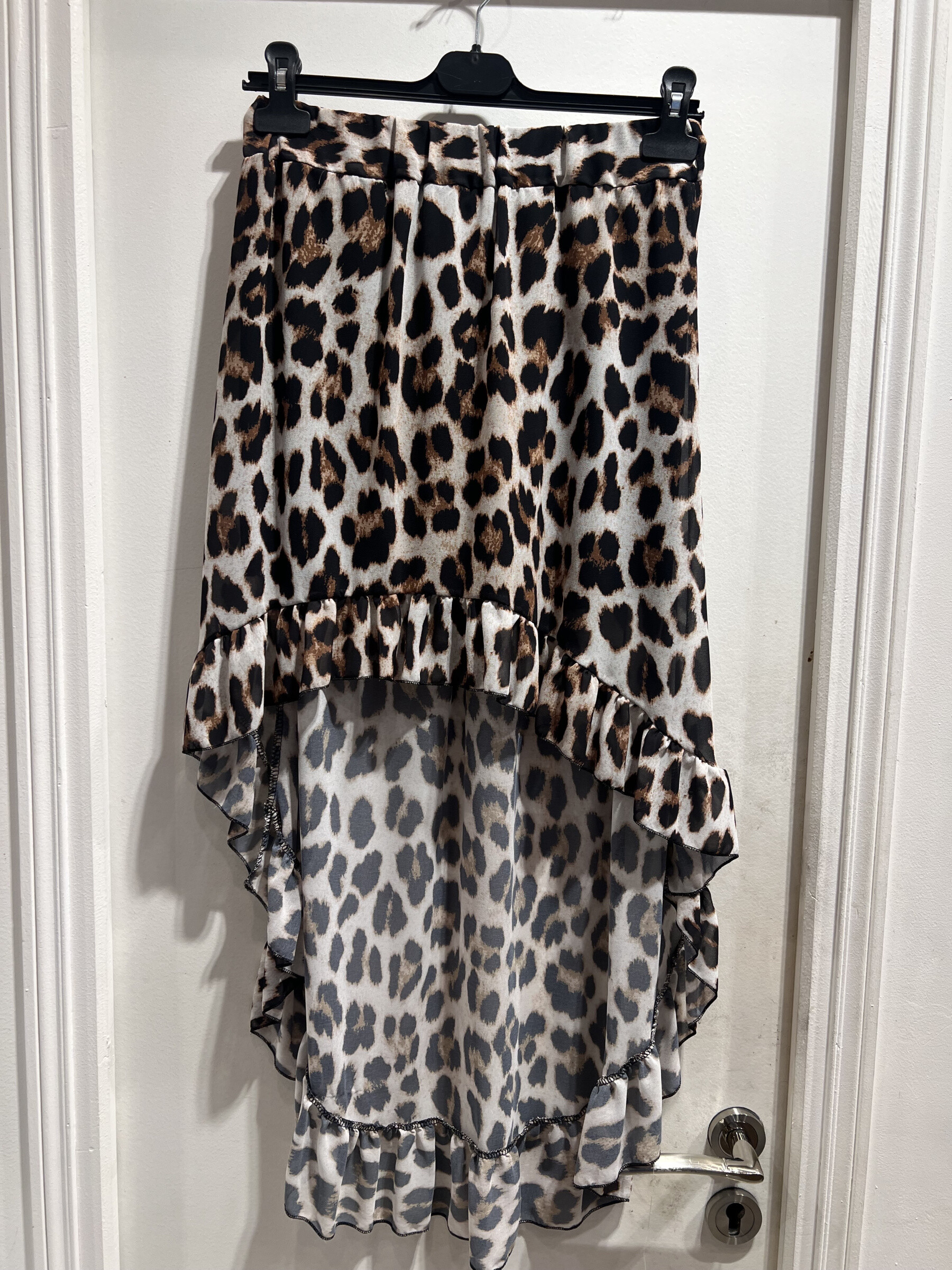 Wholesaler LATINO - Asymmetrical steering wheel printed skirt