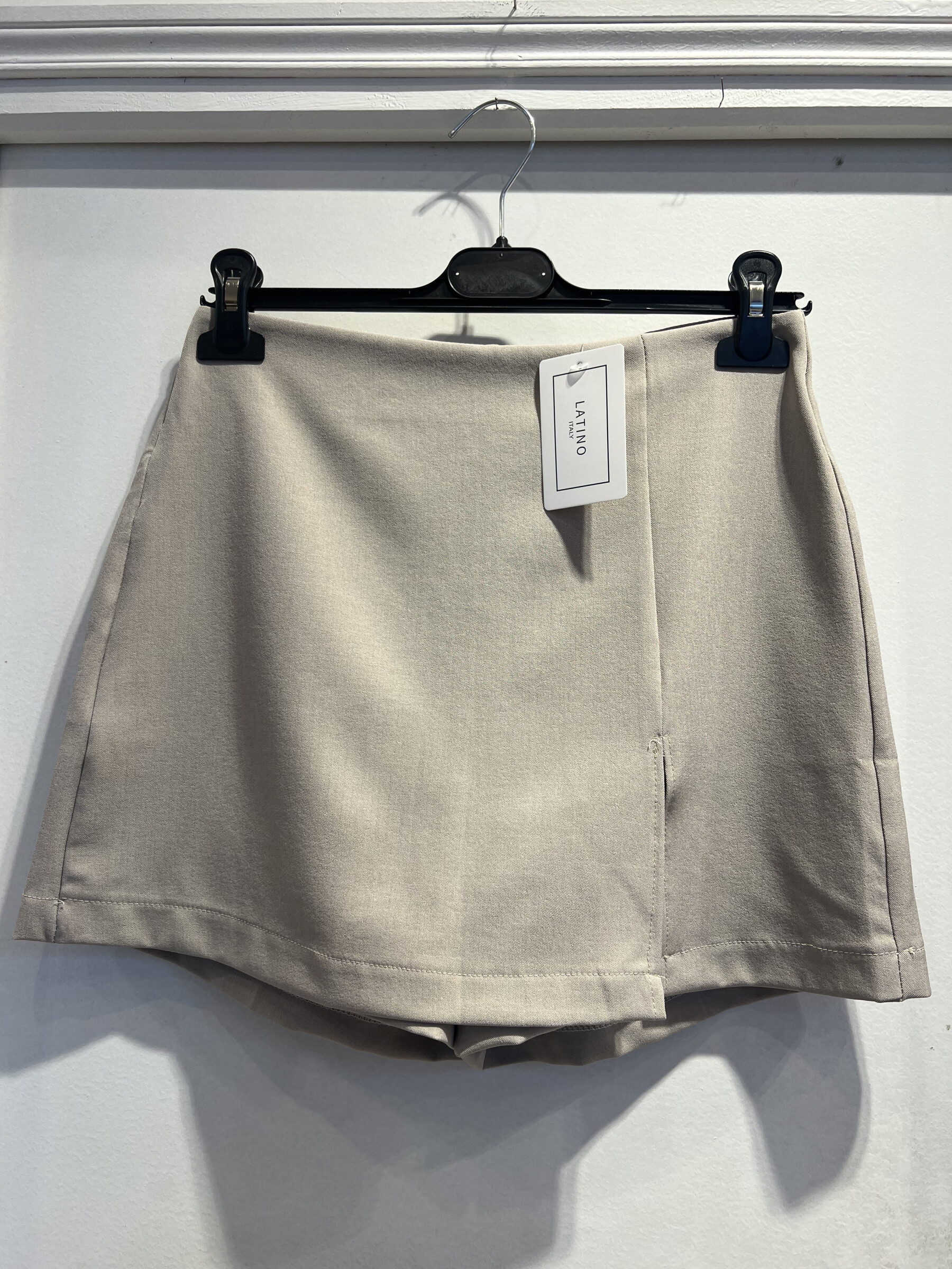 Wholesaler LATINO - Shorts skirt