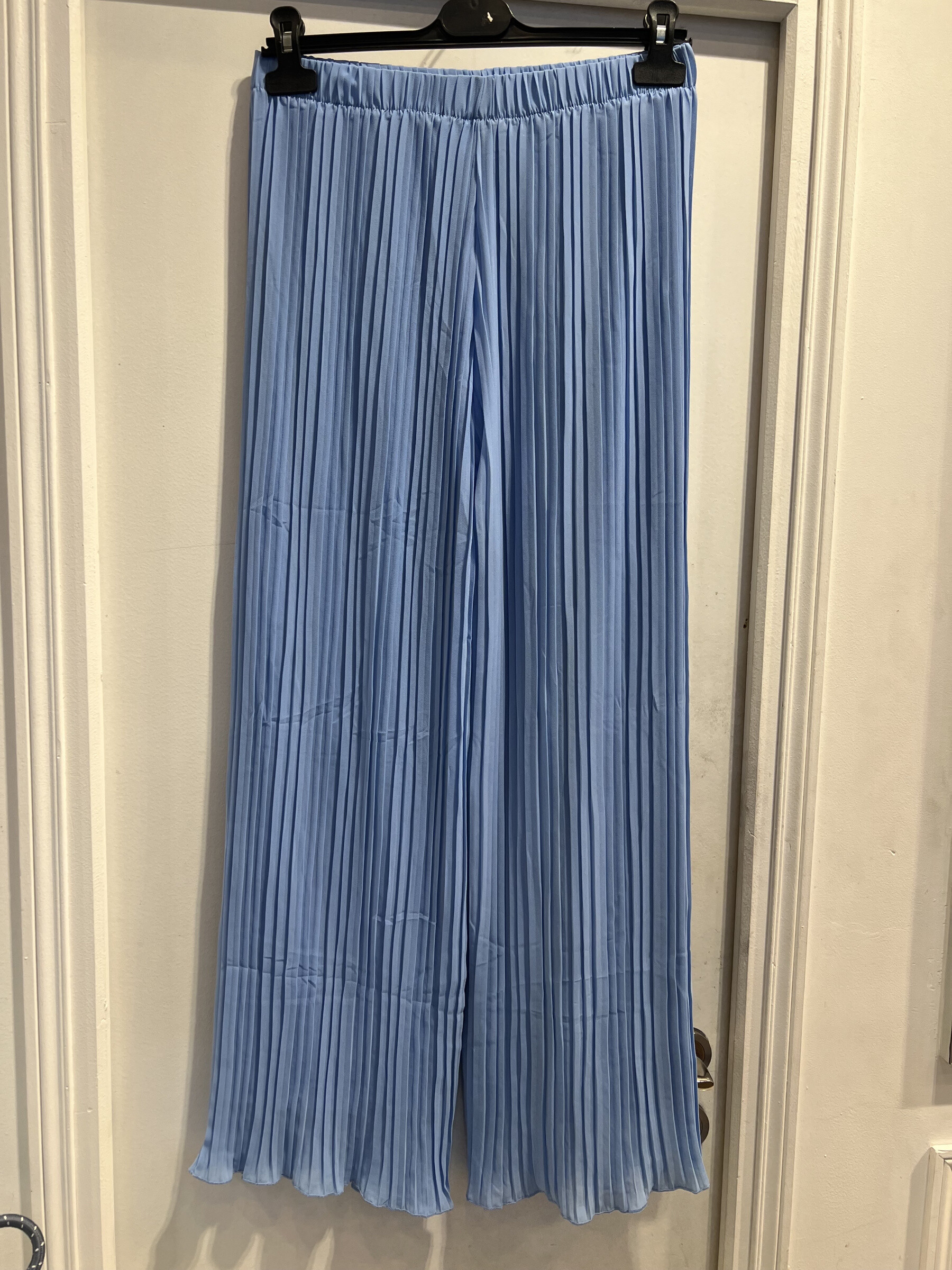 Wholesaler LATINO - Large pleated pants, sky blue
