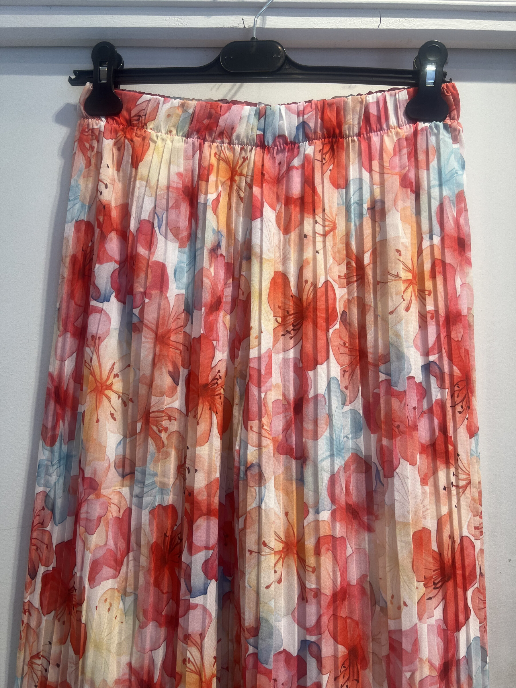 Großhändler LATINO - Fluid -Faltenhose, Blumendruck