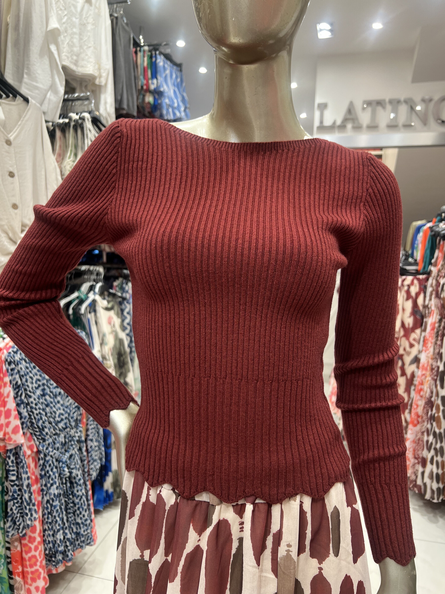 Wholesaler LATINO - Bordeaux sweater in ribbed mesh, long sleeves