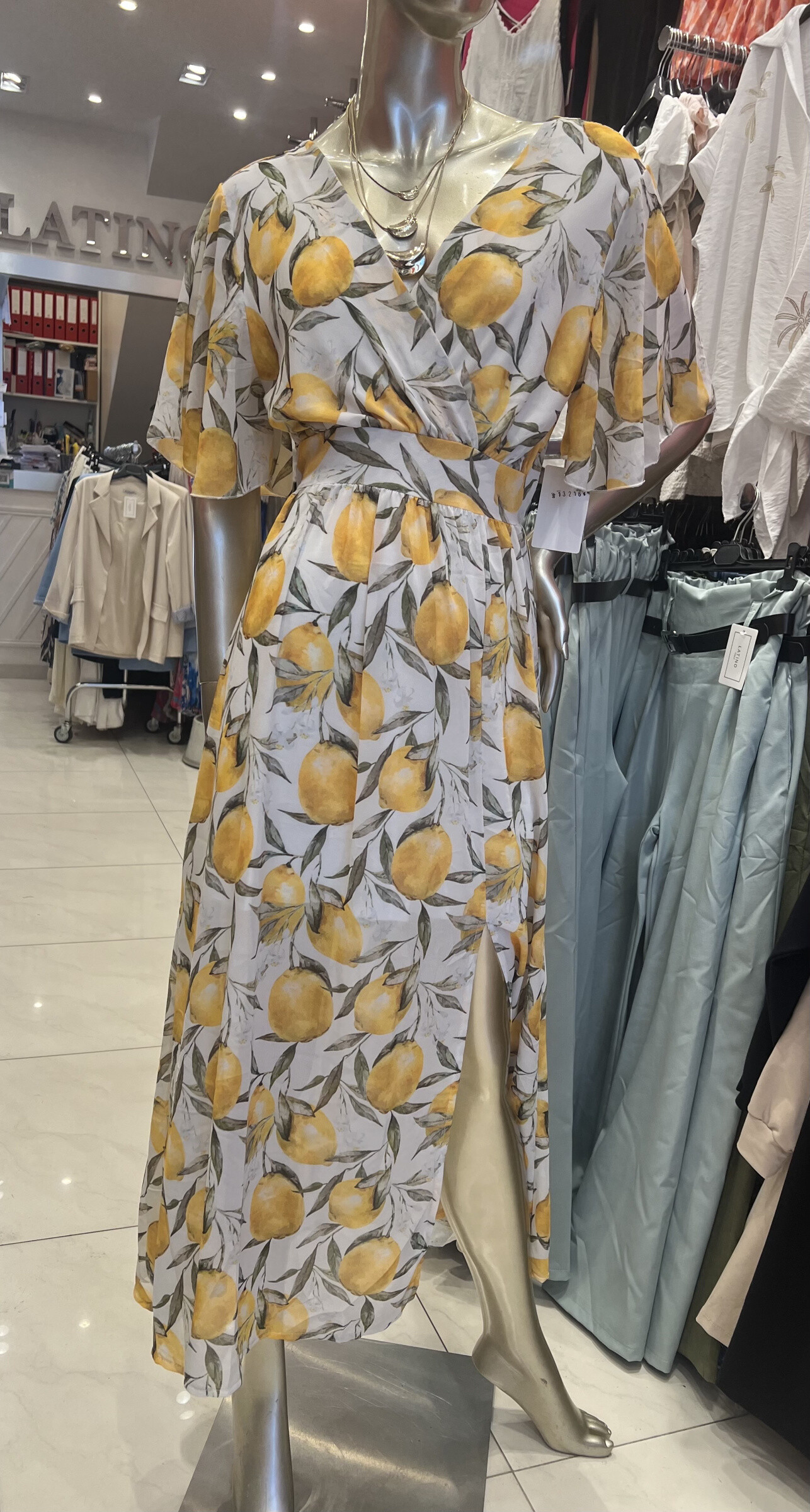 Wholesaler LATINO - Long printed bohemian dress