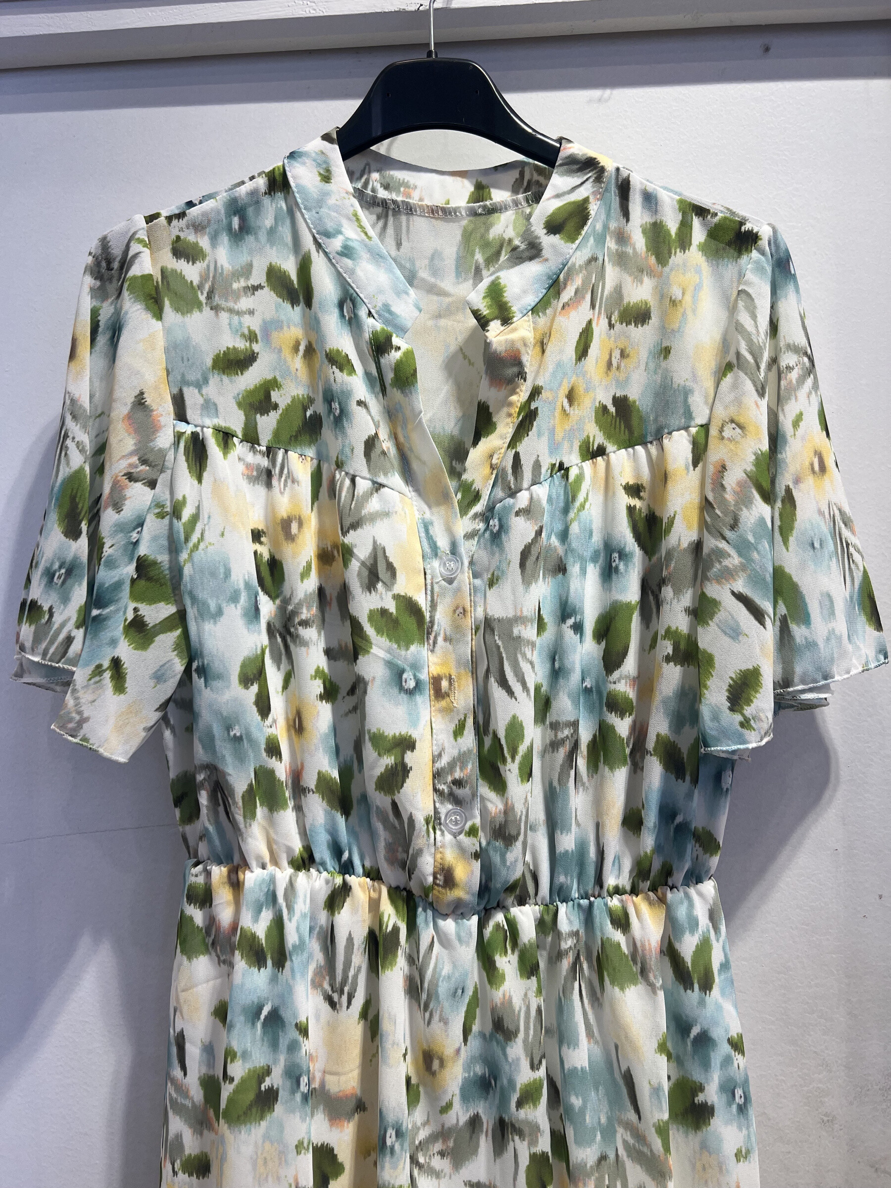 Wholesaler LATINO - Short fluid and light dress