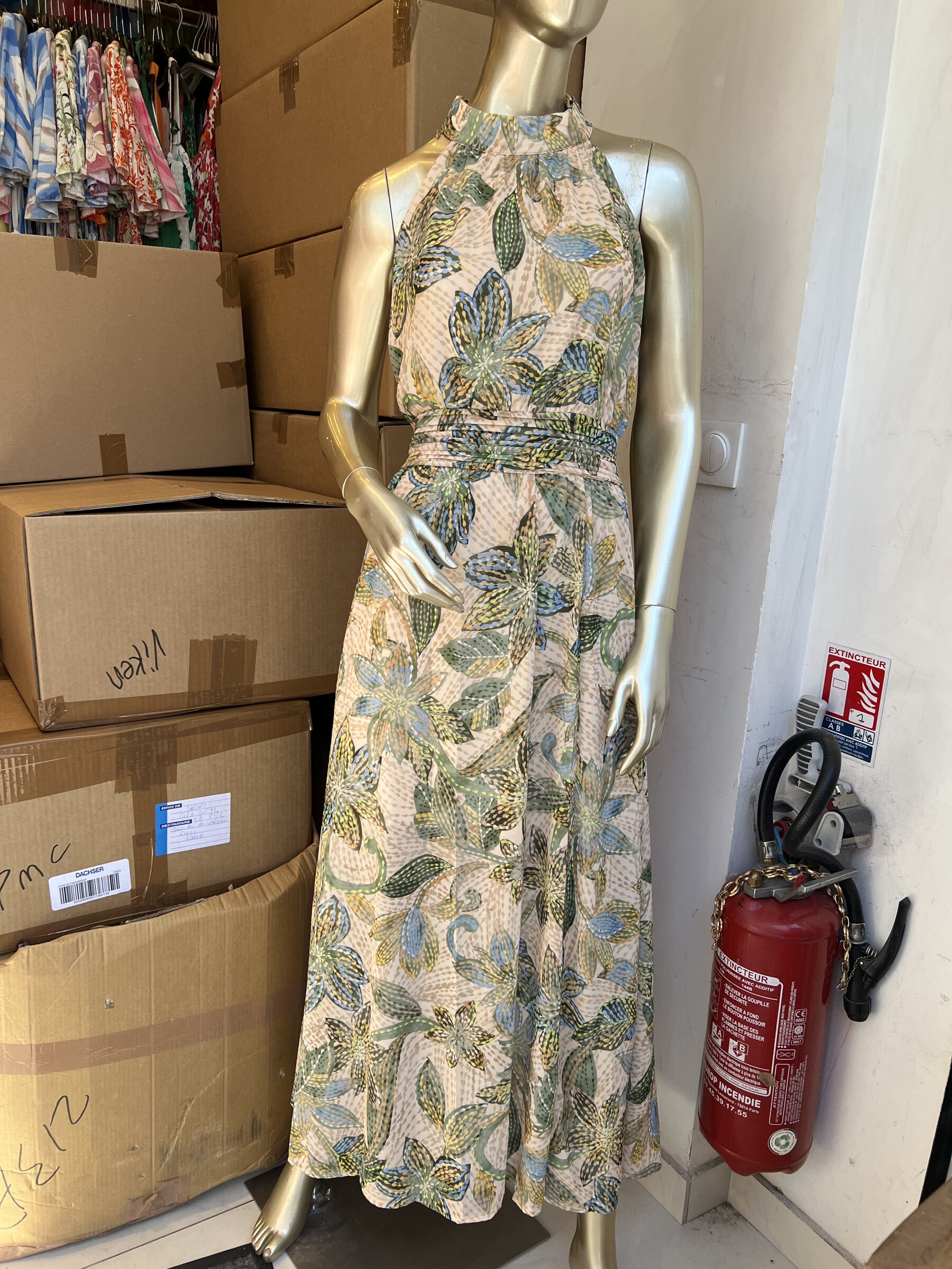Wholesaler LATINO - Khaki and beige long flower flower dress