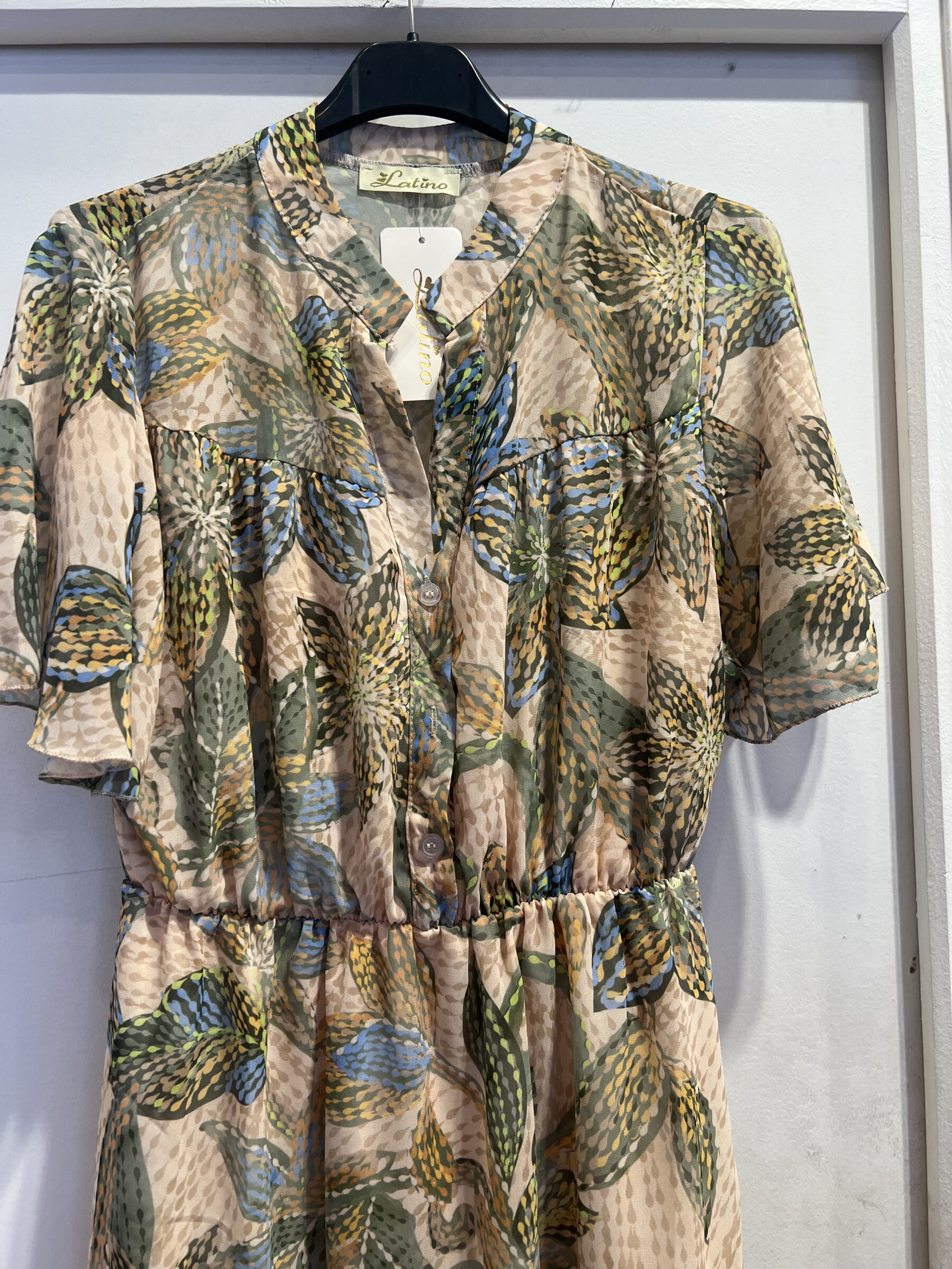 Wholesaler LATINO - Short, light and fluid dress