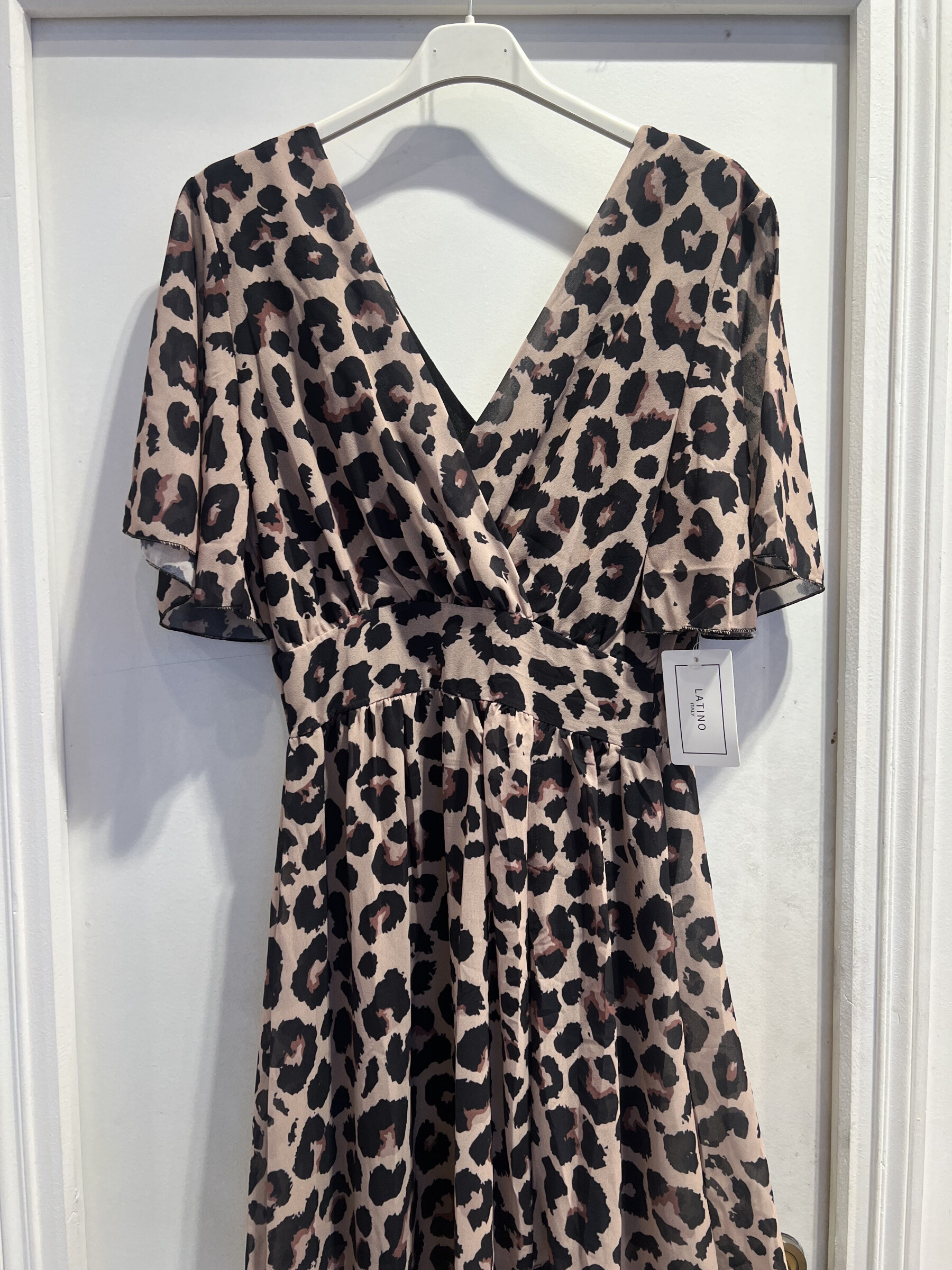 Wholesaler LATINO - Long fluid dress, leopard print