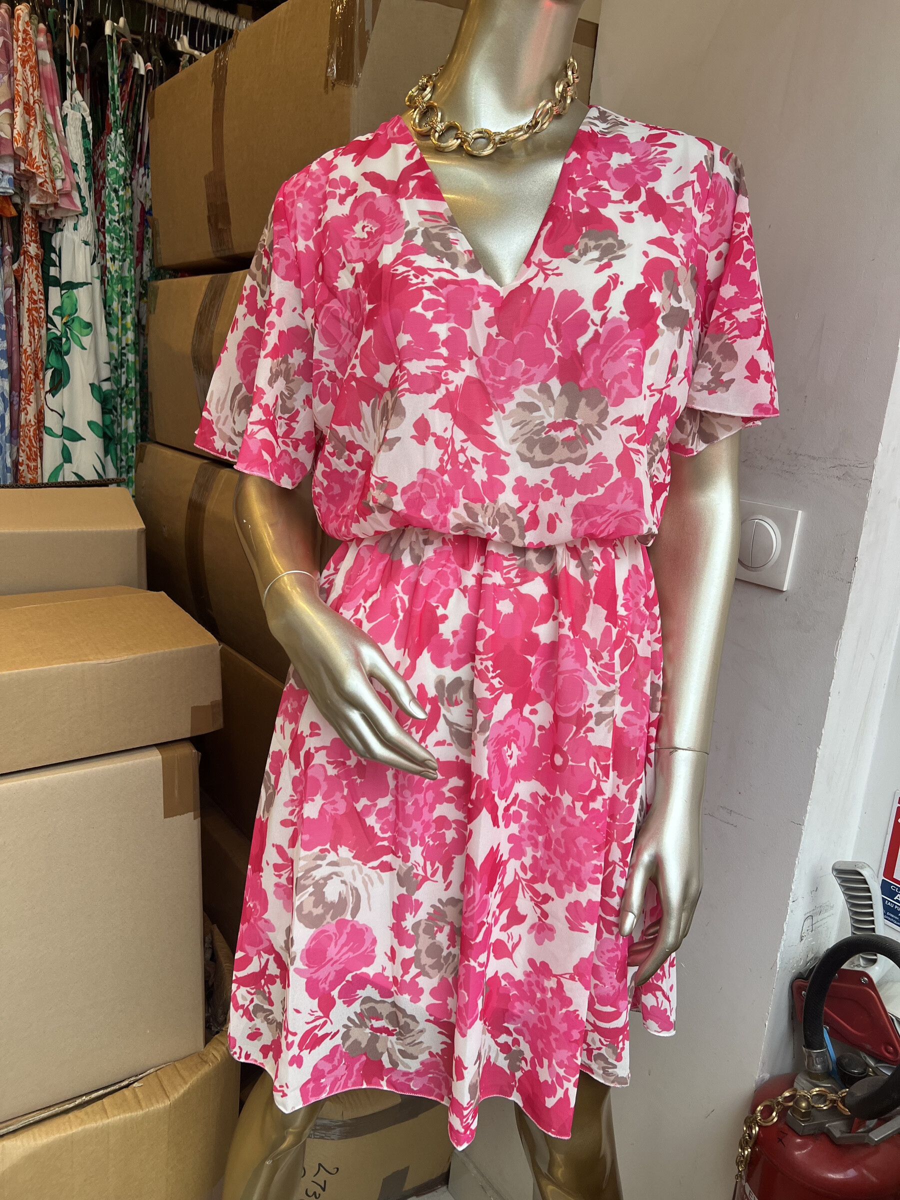 Wholesaler LATINO - Short -collar fluid dress V