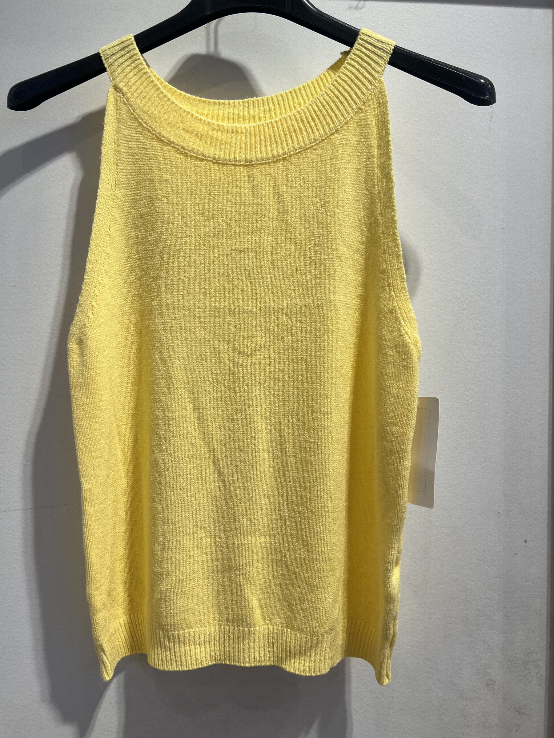 Wholesaler LATINO - Top without sleeve in fine mesh
