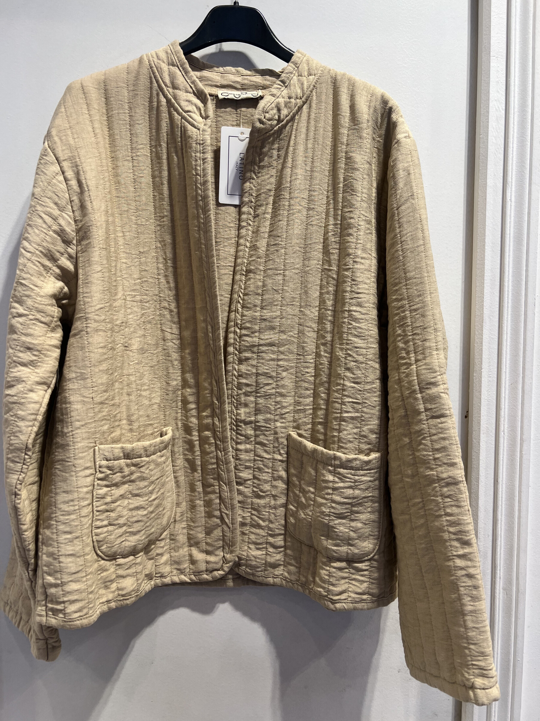 Grossista LATINO - Giacca trapuntata beige