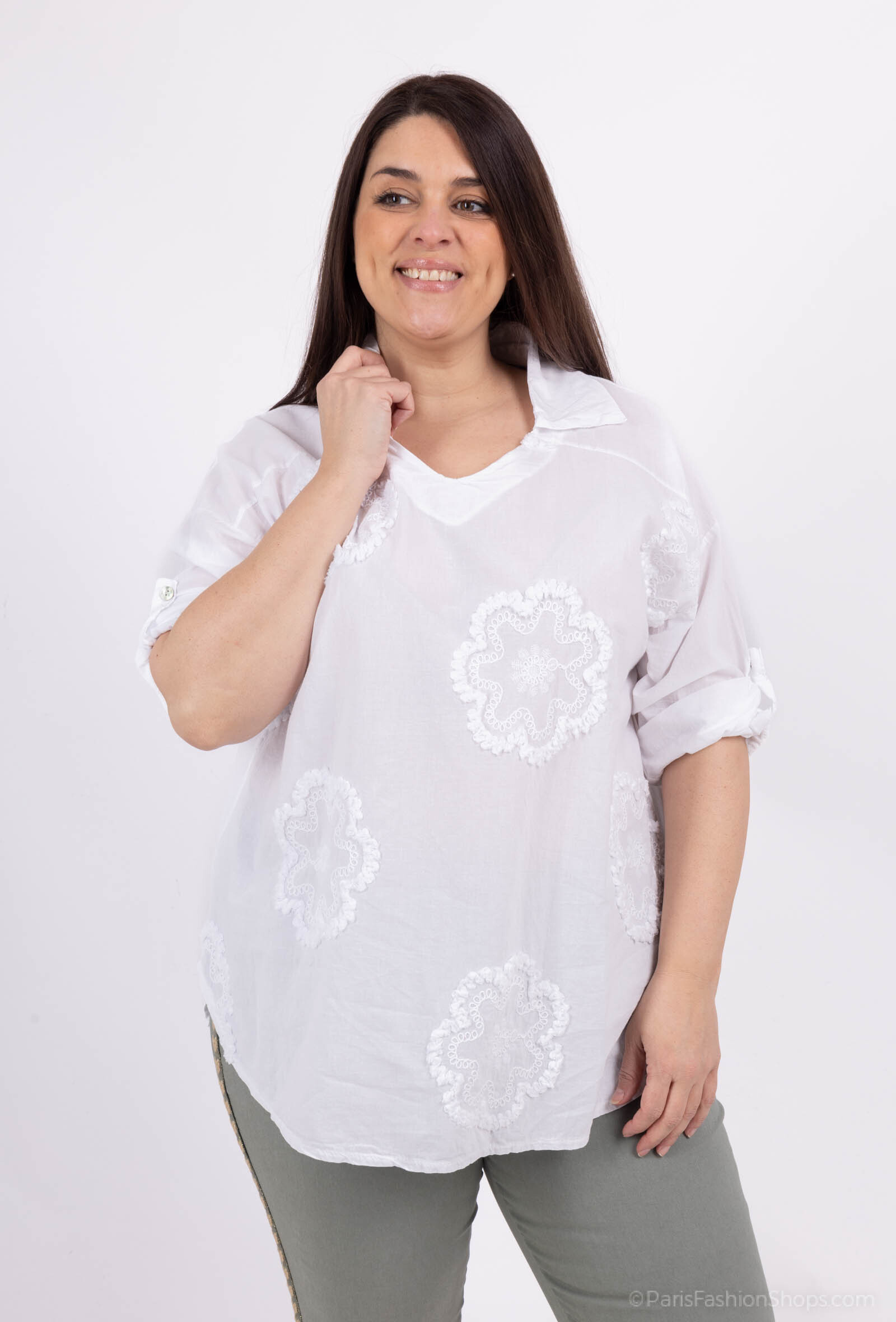 Grossiste LAURA PARIS (MKL) - Blouse en coton avec broderies rosaces