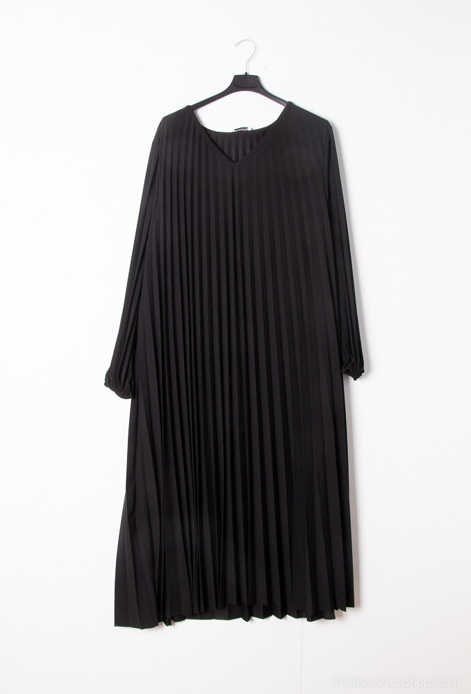 Wholesaler LAURA PARIS (MKL) - Long pleated scuba crepe dress