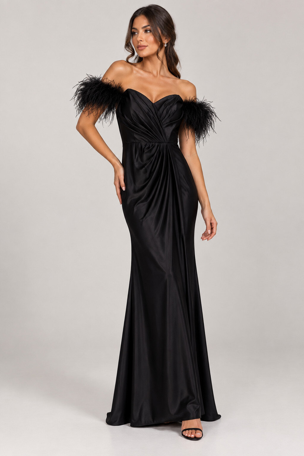 Grossiste Lautinel - Robe de soirée à plumes