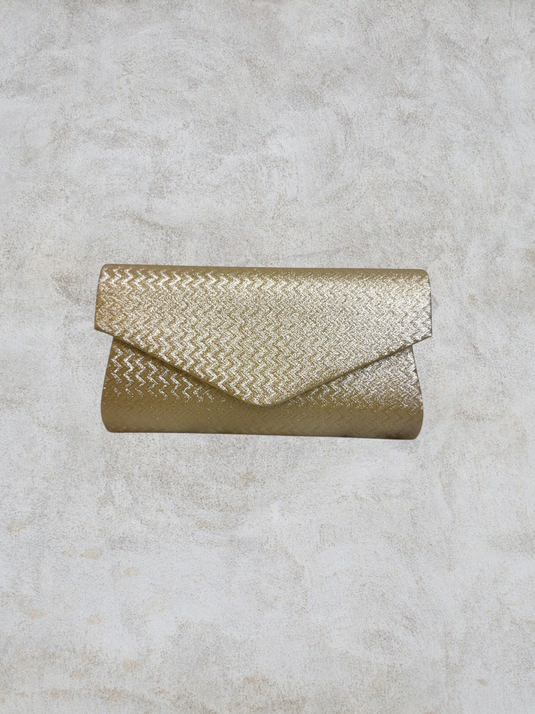 Grossiste Lautinel - Pochette de soirée avec motif en relief munis d'un chaine