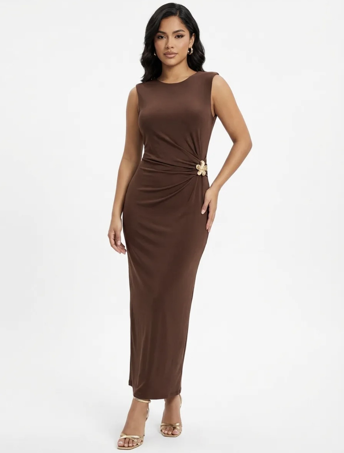 Grossiste Lautinel - Robe de soirée col rond fluide avec broche fleur en or