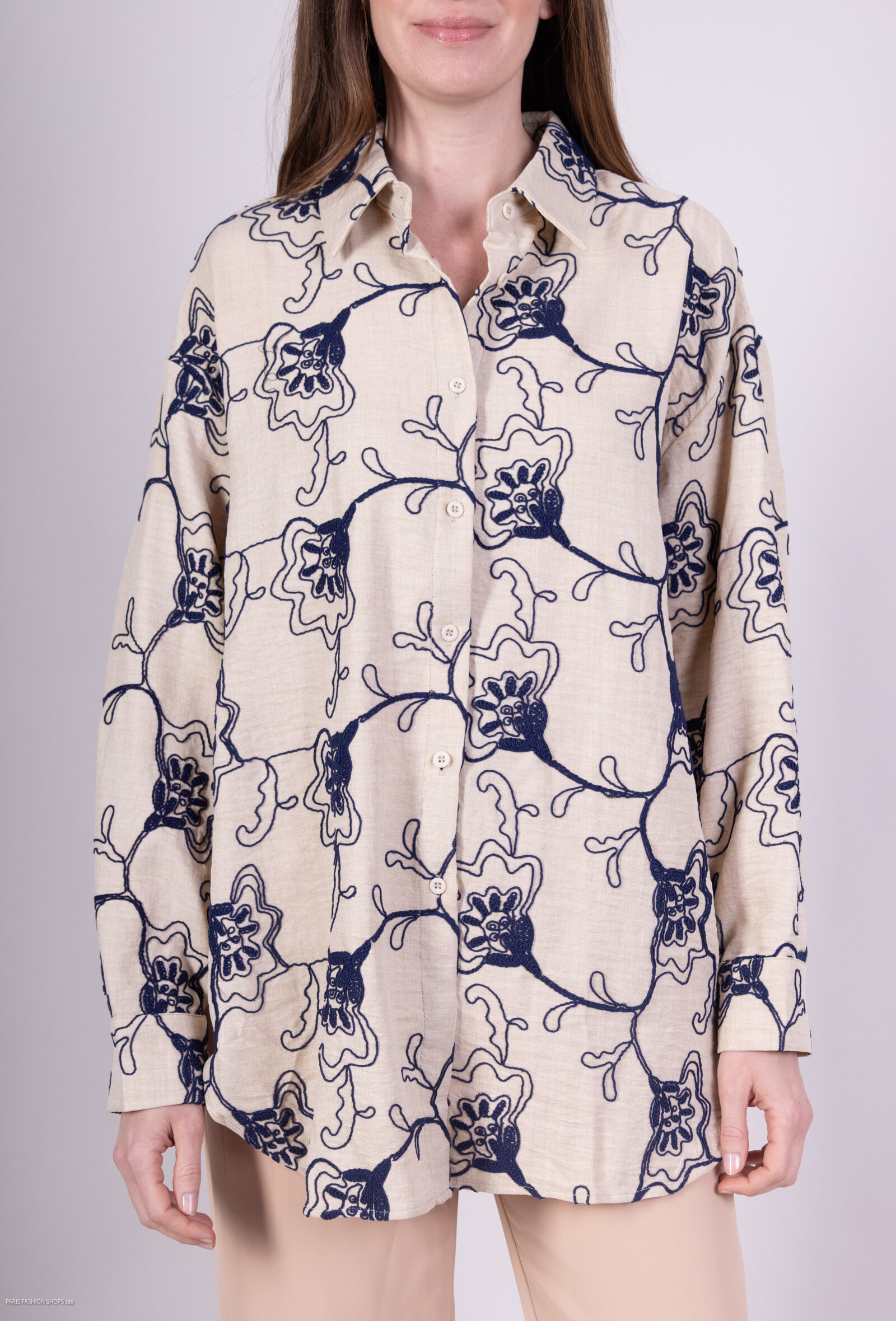 Wholesaler Les Bonnes Copines - Flower pattern embroidered shirt