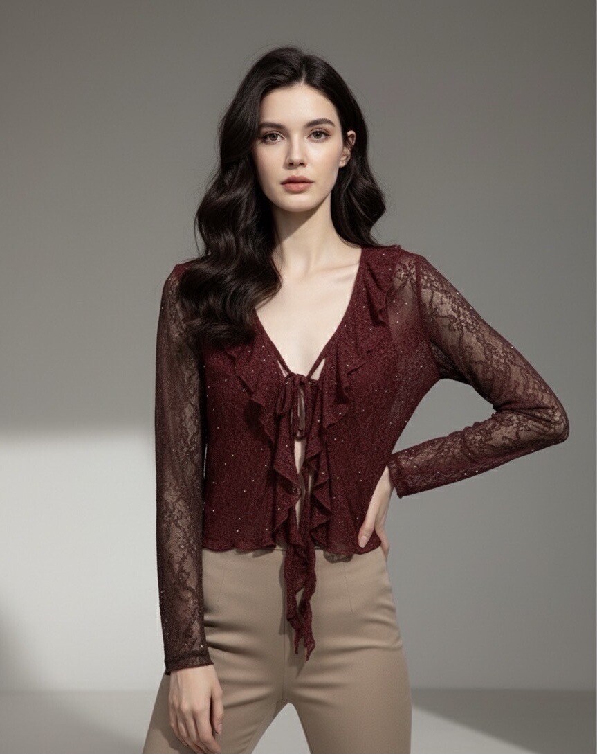 Grossiste Les Bonnes Copines - Gilet en dentelle bordeaux à volants et strass