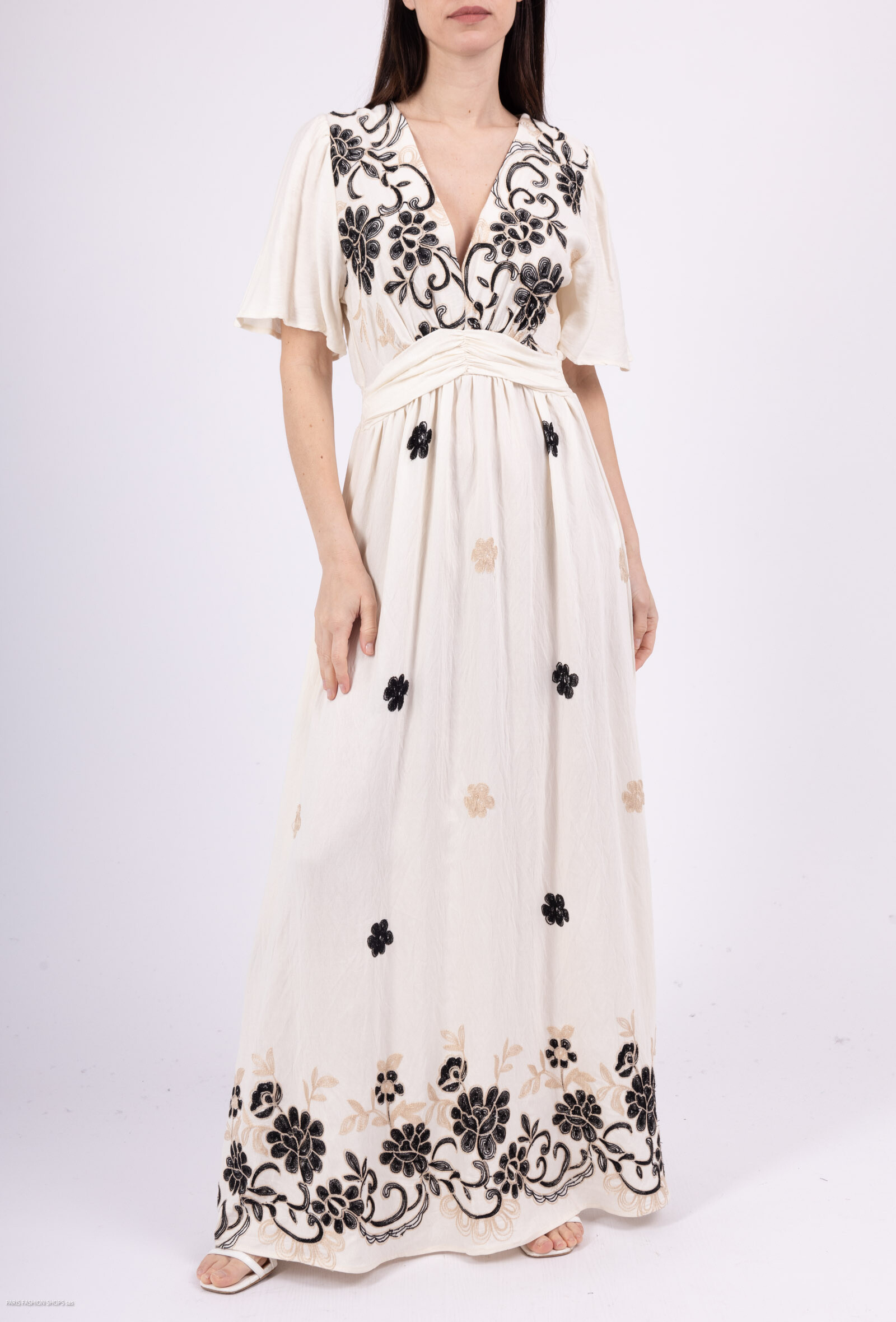Grossiste Les Bonnes Copines - Robe imprimée manches courtes à volants.