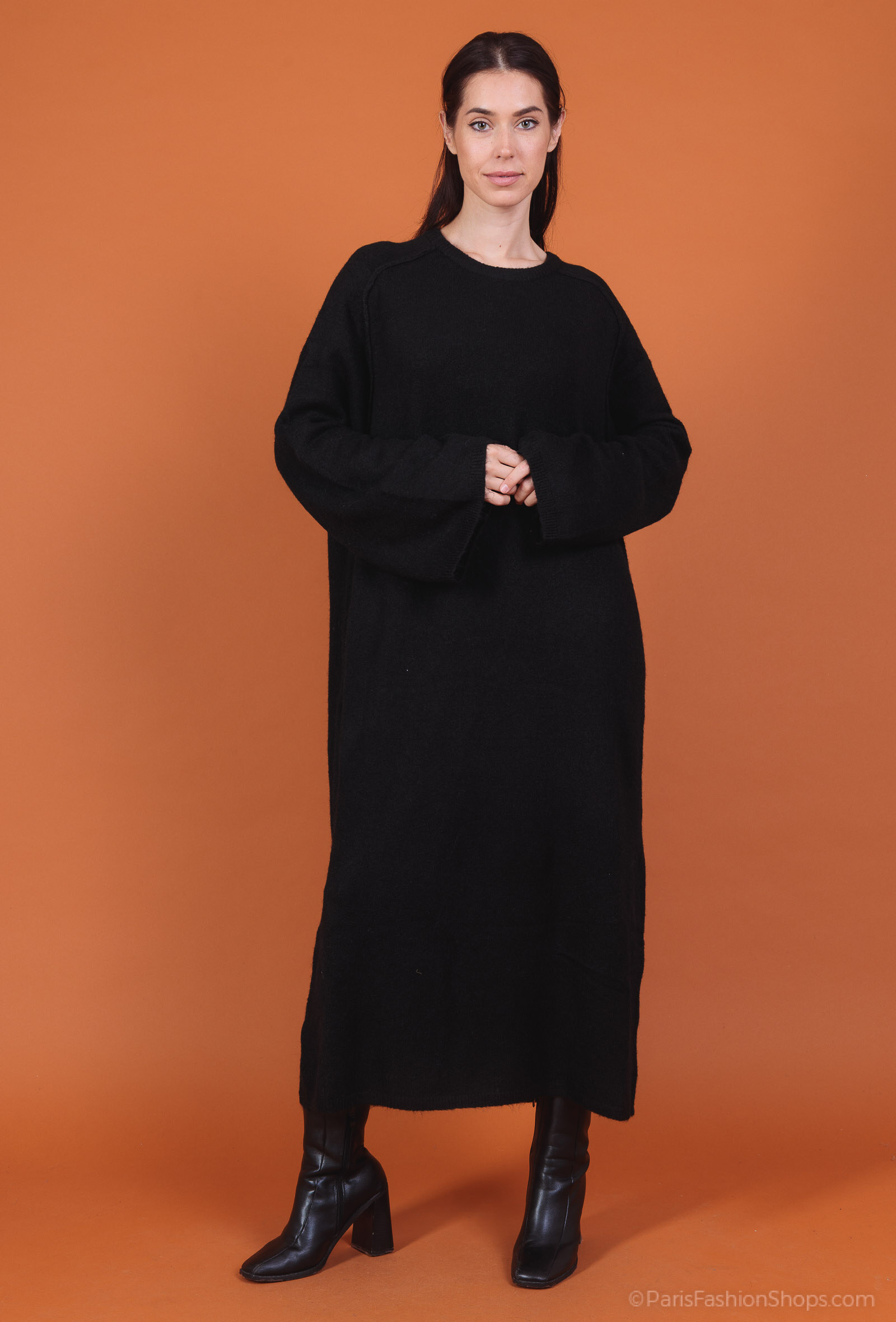 Grossiste Les Bonnes Copines - Robe longue en maille à col rond