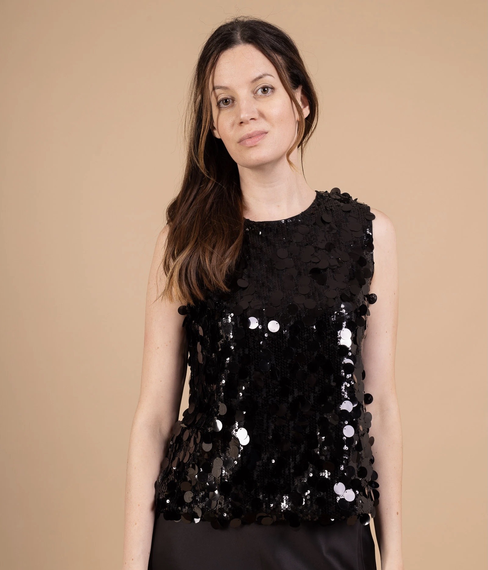 Wholesaler Les Bonnes Copines - Sleeveless top with golden sequins