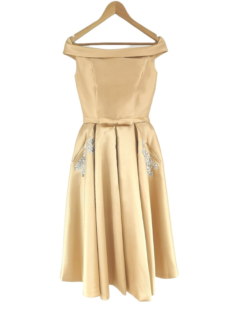 Grossiste Les Voiliers - Robe de soirée courte satinée