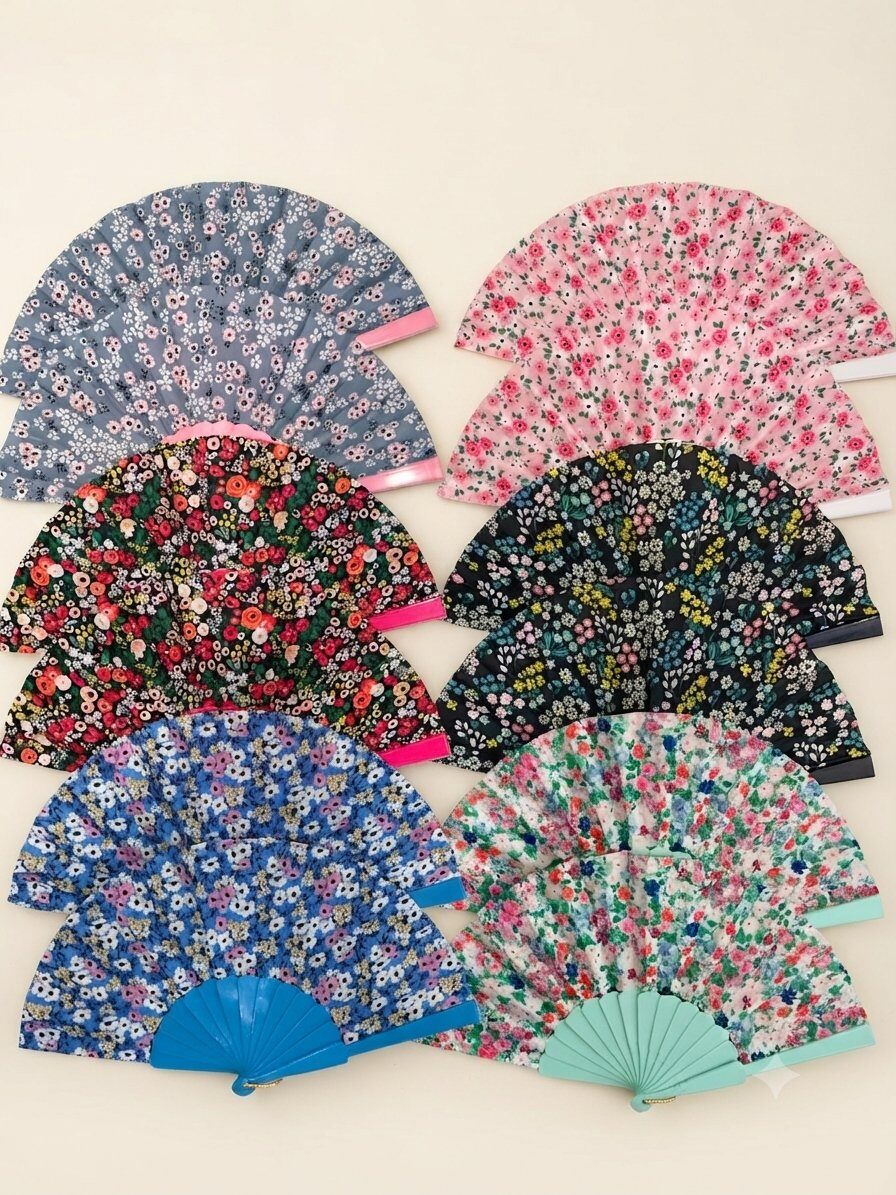 Mayorista LEXA PLUS - Abanicos con estampados de pequeñas flores