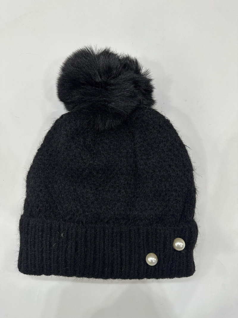 Mayorista LEXA PLUS - Gorro con pompones y pasador de perlas