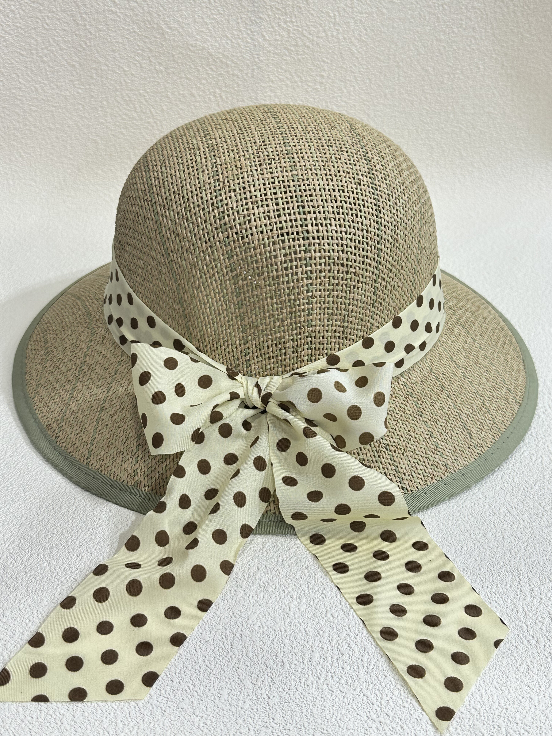 Wholesaler LEXA PLUS - Round capeline hat with ribbon