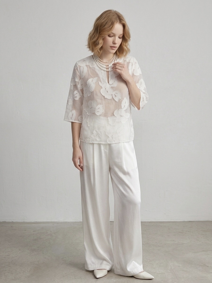 Mayorista LI.FE STYLE - Blusa Botanical Aura en mezcla de lyocell sostenible