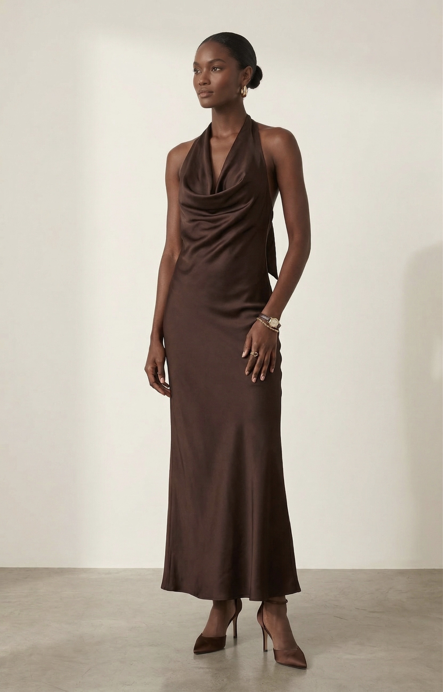 Mayorista LI.FE STYLE - Vestido Largo de Satén de Viscosa Celeste con Escote Drapeado