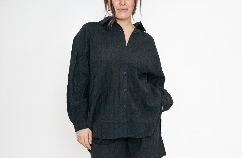 Großhändler Lilie Plus - Leichtes Baumwollhemd, ideal für den Sommer 2026, in China entworfen für eine lässige Eleganz.