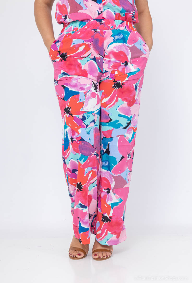 Grossiste Lilie Plus - pantalon large et fluide, avec un imprimé audacieux grande taille