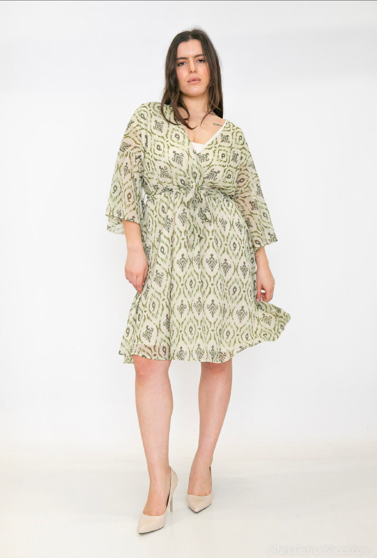 Mayorista Lilie Plus - Vestido corto con estampado Ikat verde de talla grande