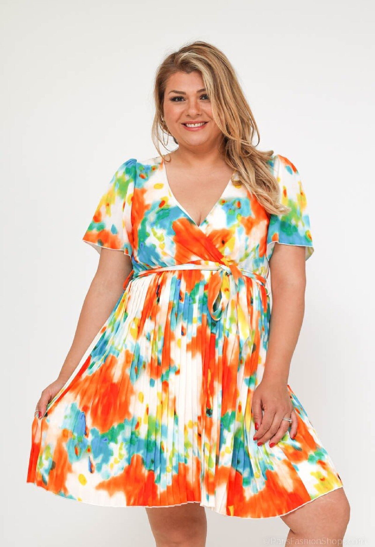 Mayorista Lilie Plus - Vestido corto con estampado de gran tamaño
