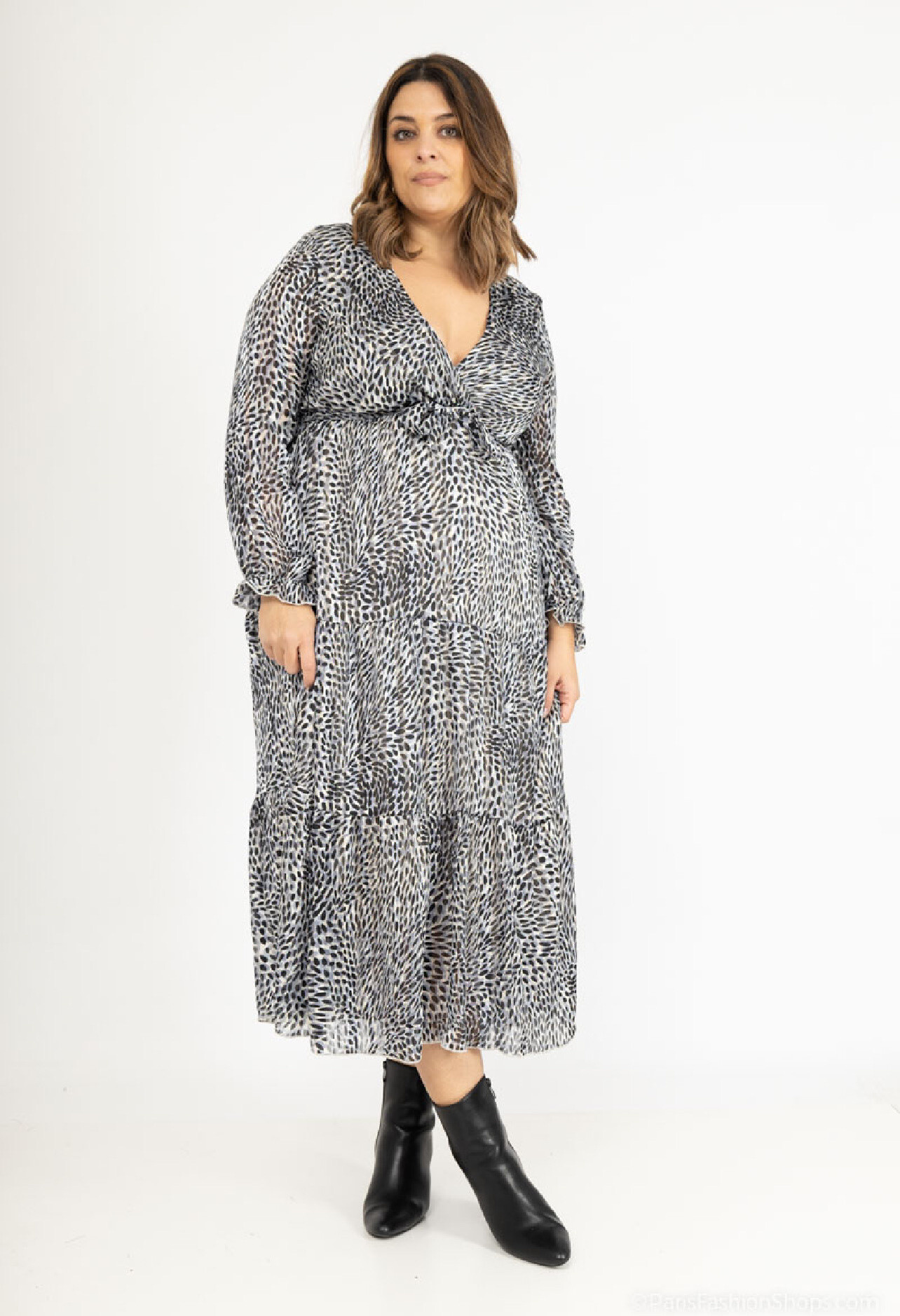 Großhändler Lilie Plus - Bedrucktes Maxikleid in Übergröße