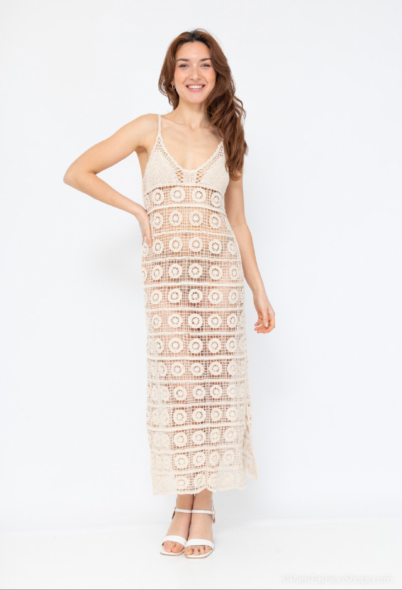 Grossiste Lilie Rose - Robes longues crochet avec des motifs circulaires et des bandes horizontales.