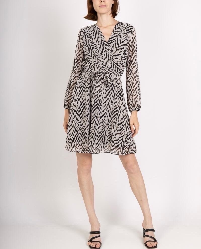 Grossiste Lilie Rose - Robe courte avec imprime
