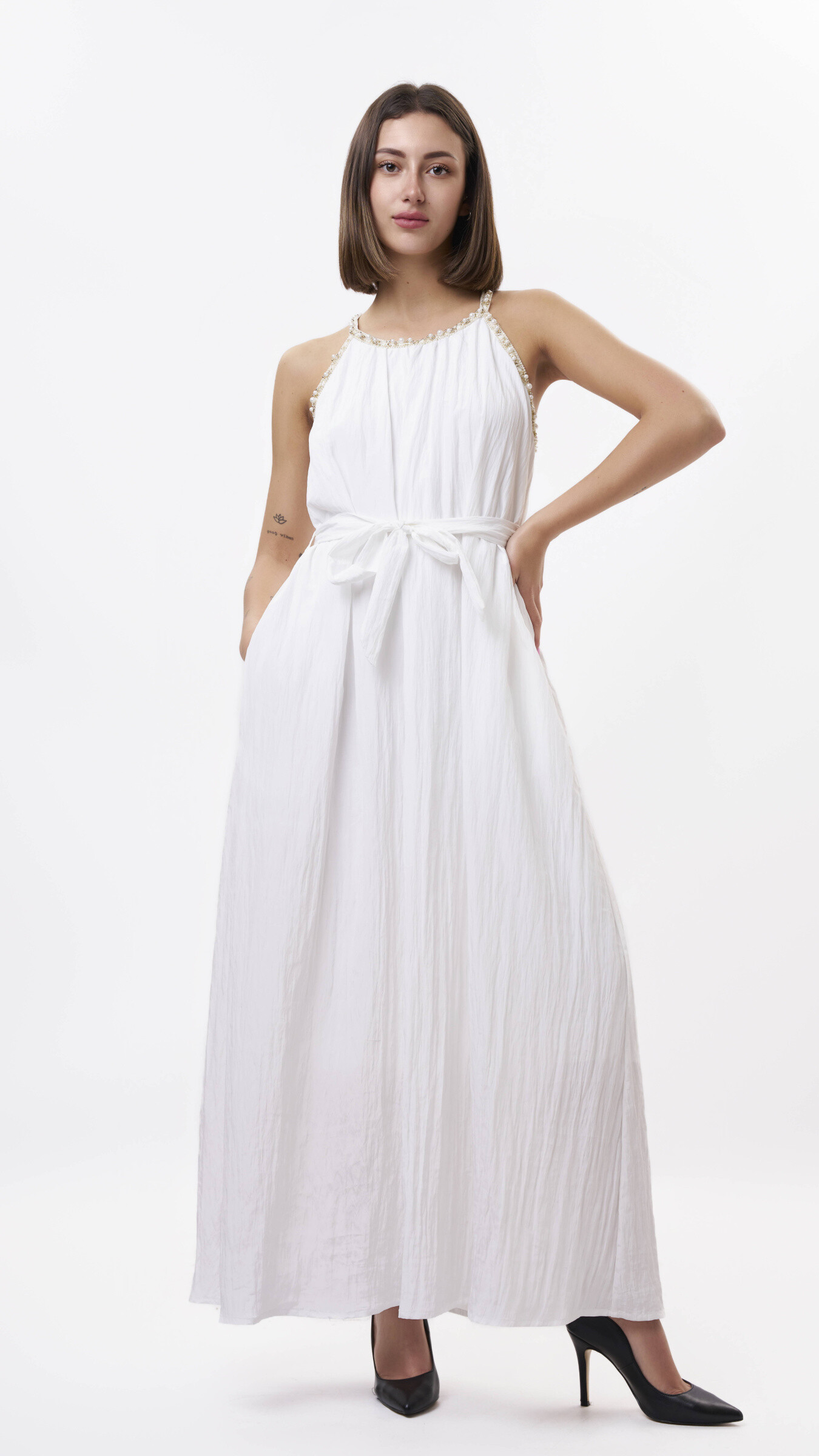 Wholesaler LILLA - BRETELLA Dress with pearl neckline