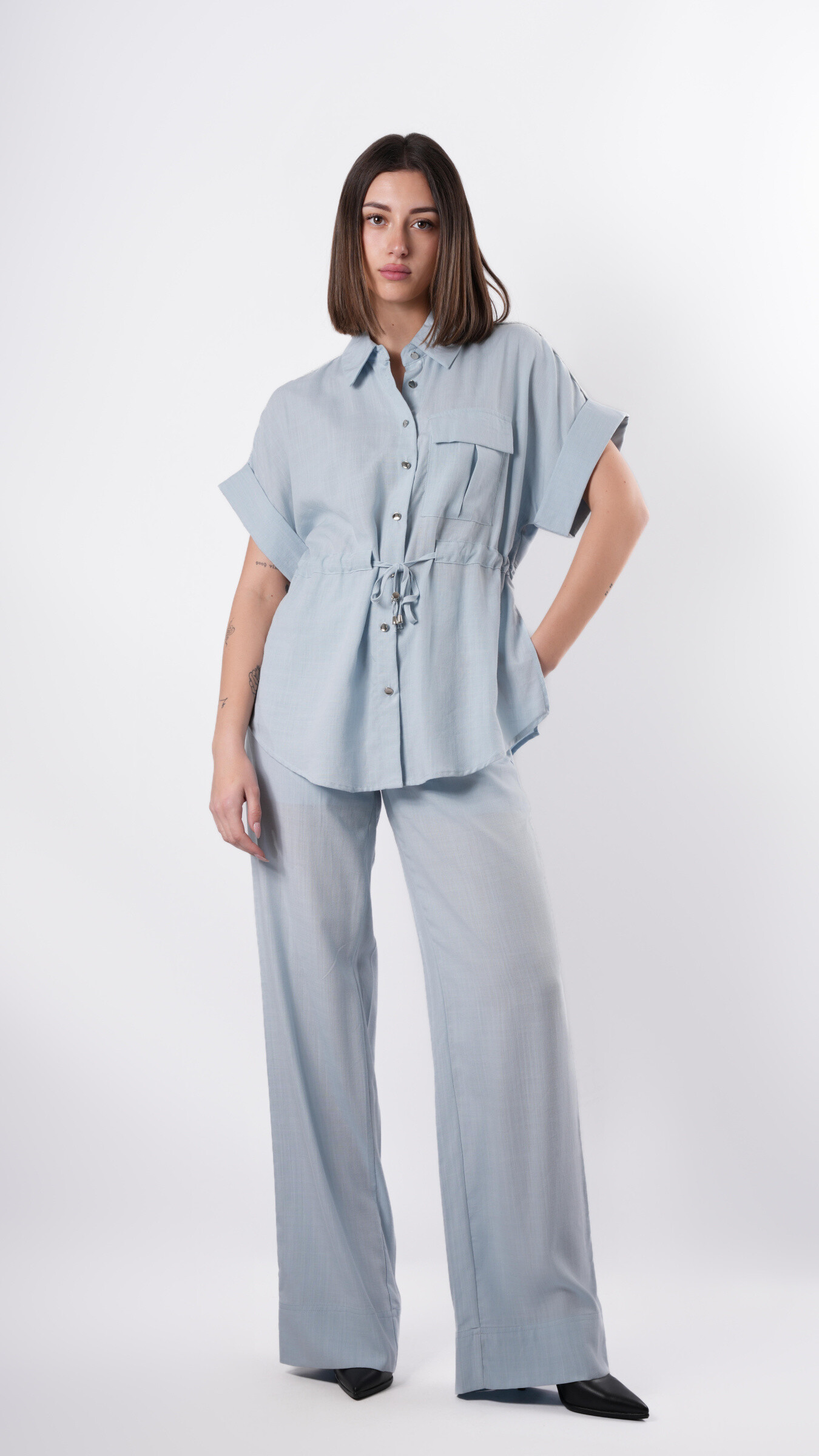 Grossiste LILLA - PANTALONS AMPLES AVEC TAILLE ÉLASTIQUE