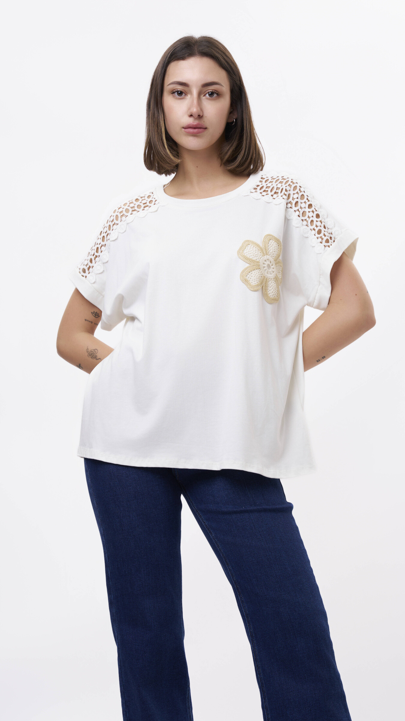 Mayorista LILLA - Camiseta con hombros de encaje