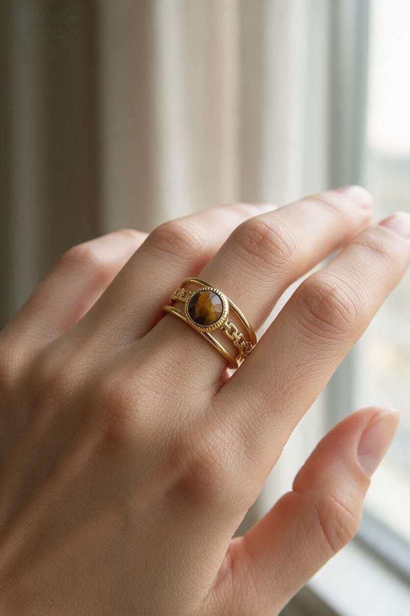 Grossiste LILY CONTI - Bague ajustable dorée en acier inoxydable avec pierre