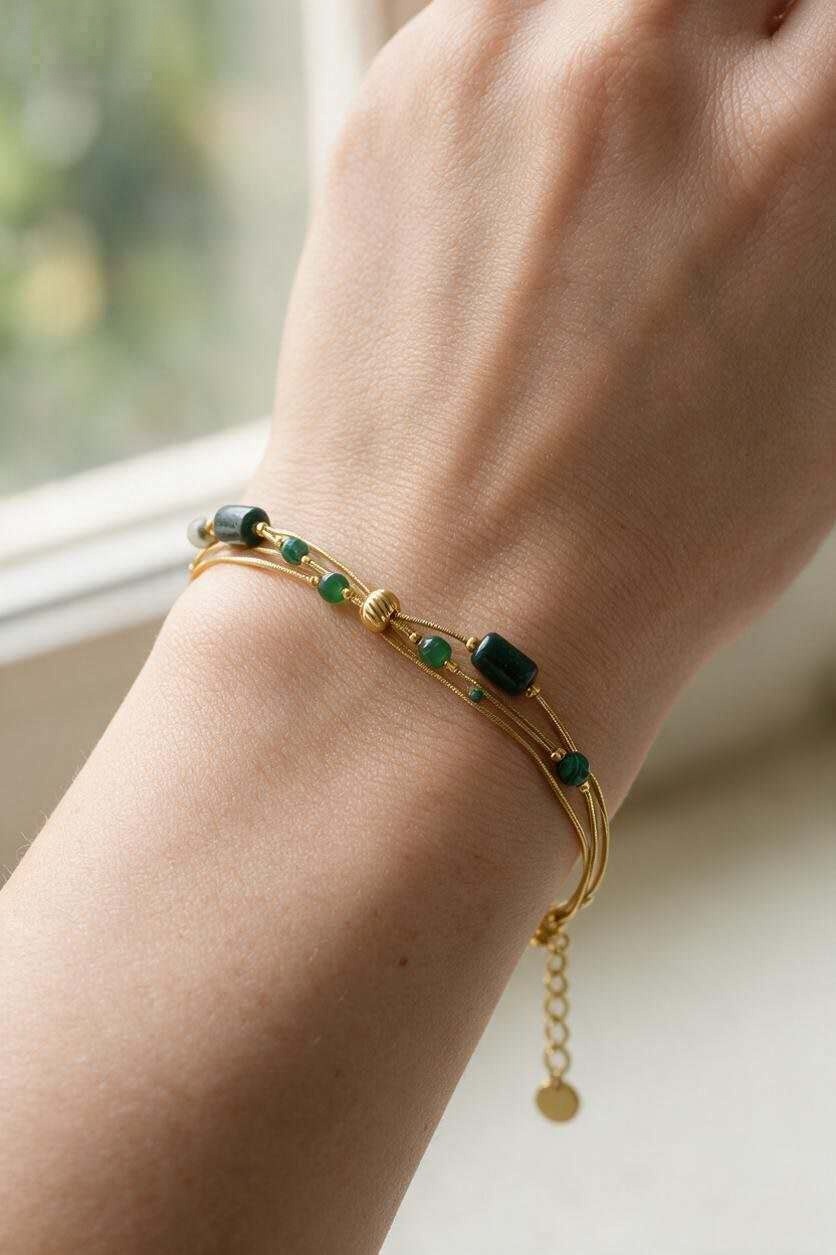 Großhändler LILY CONTI - Dreireihiges goldenes Armband aus Edelstahl mit Steinen