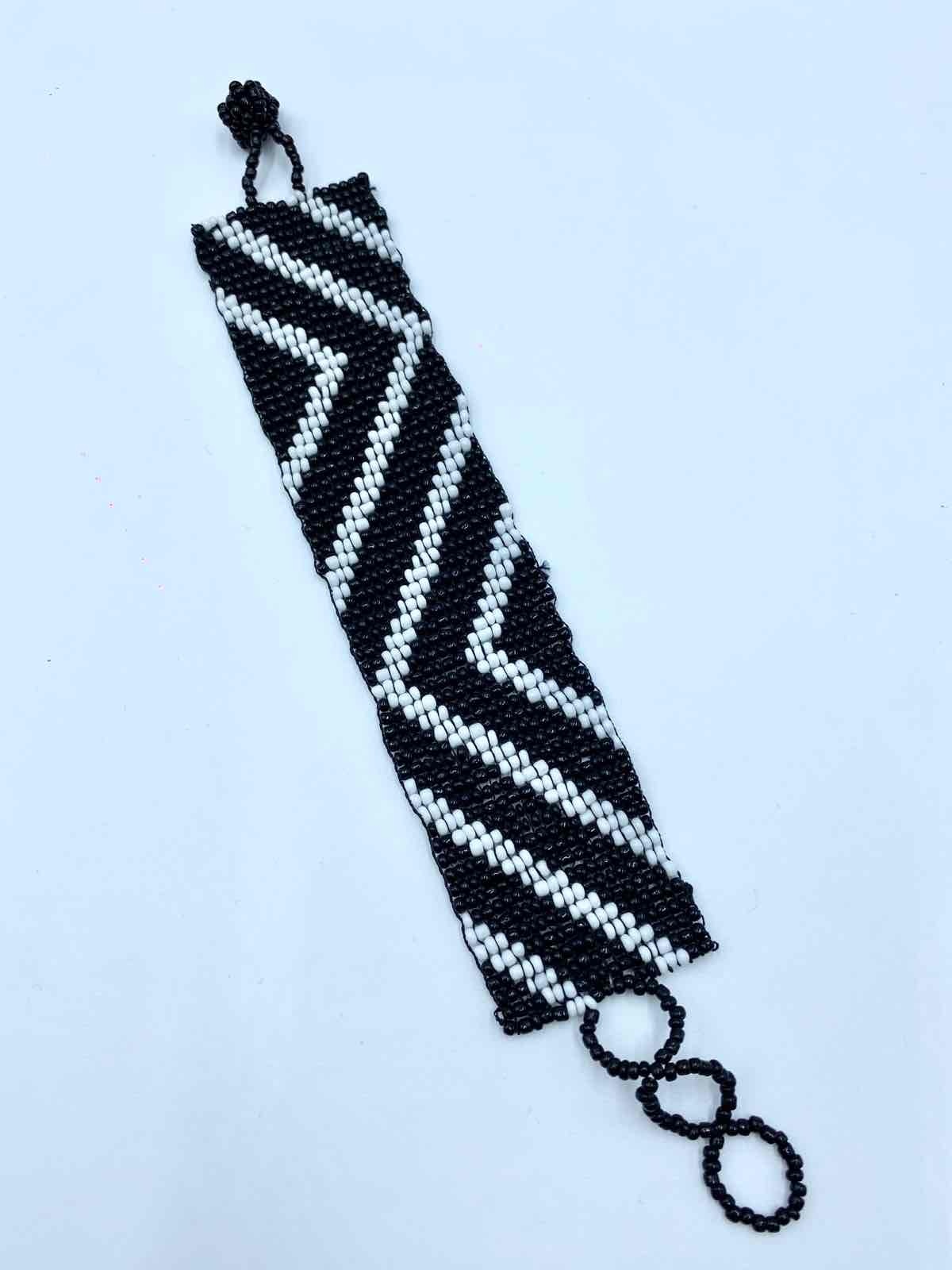 Grossiste LINETA - Bracelet noir blanc