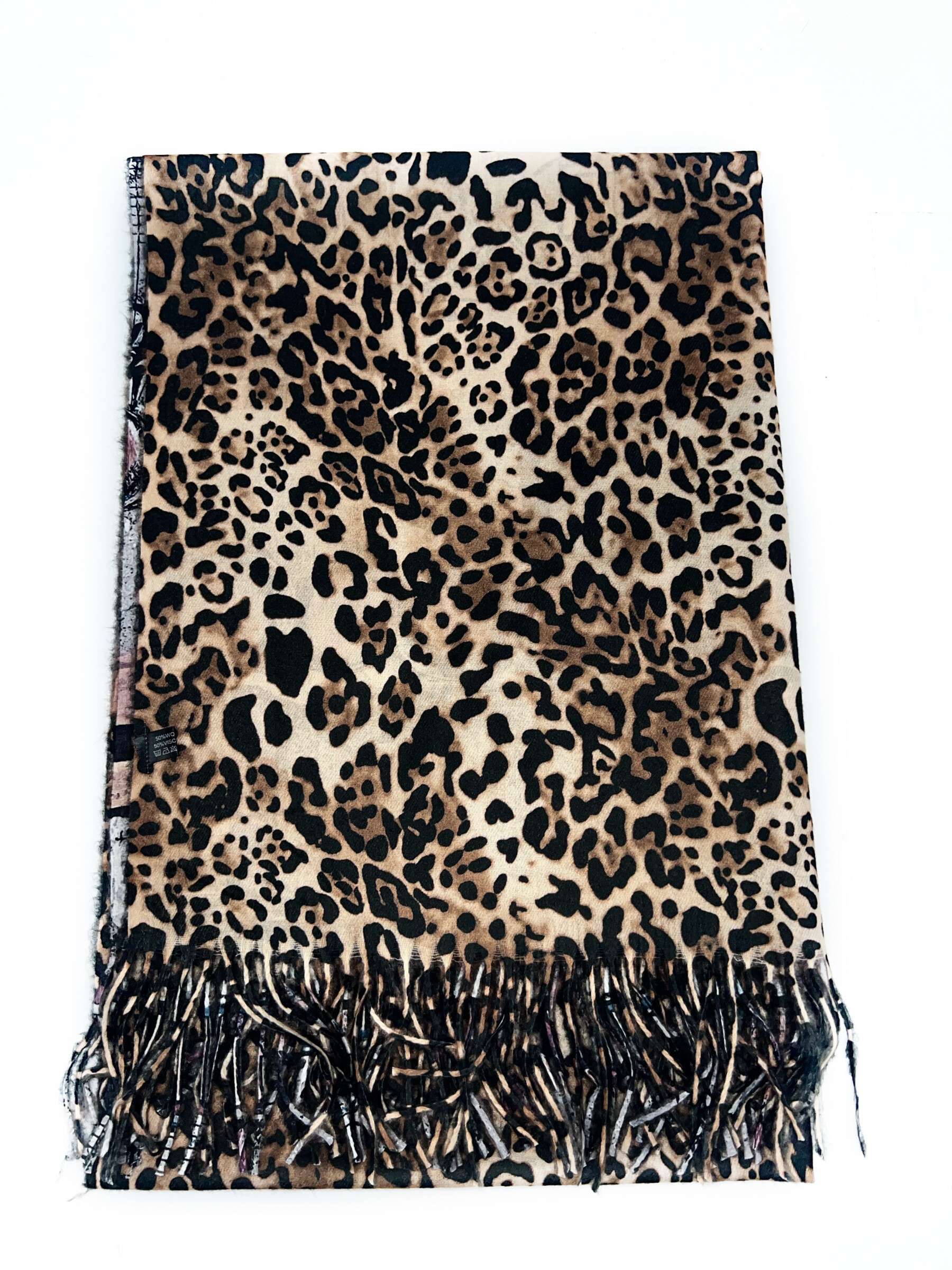 Wholesaler LINETA - leopard scarves