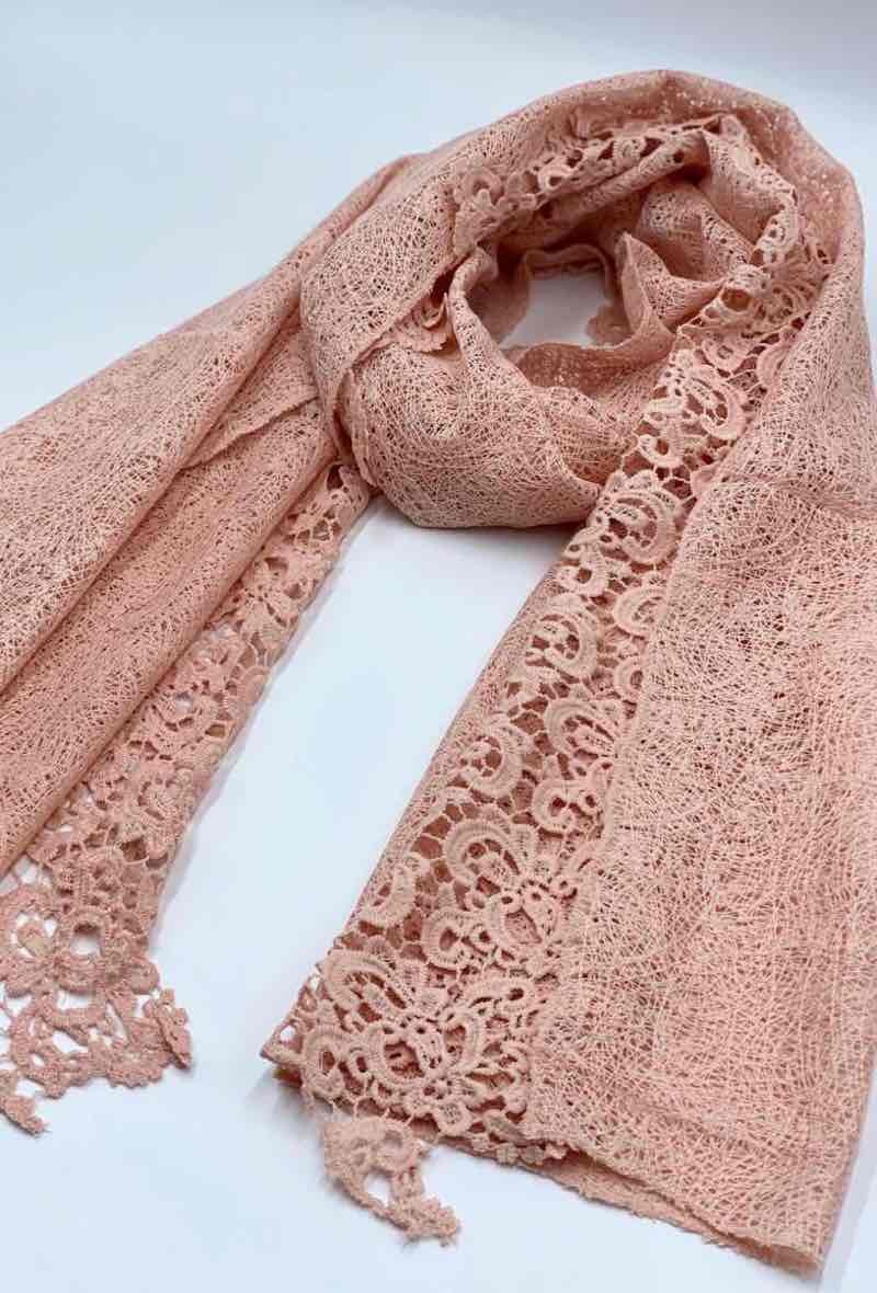 Grossiste LINETA - Dentelle 2