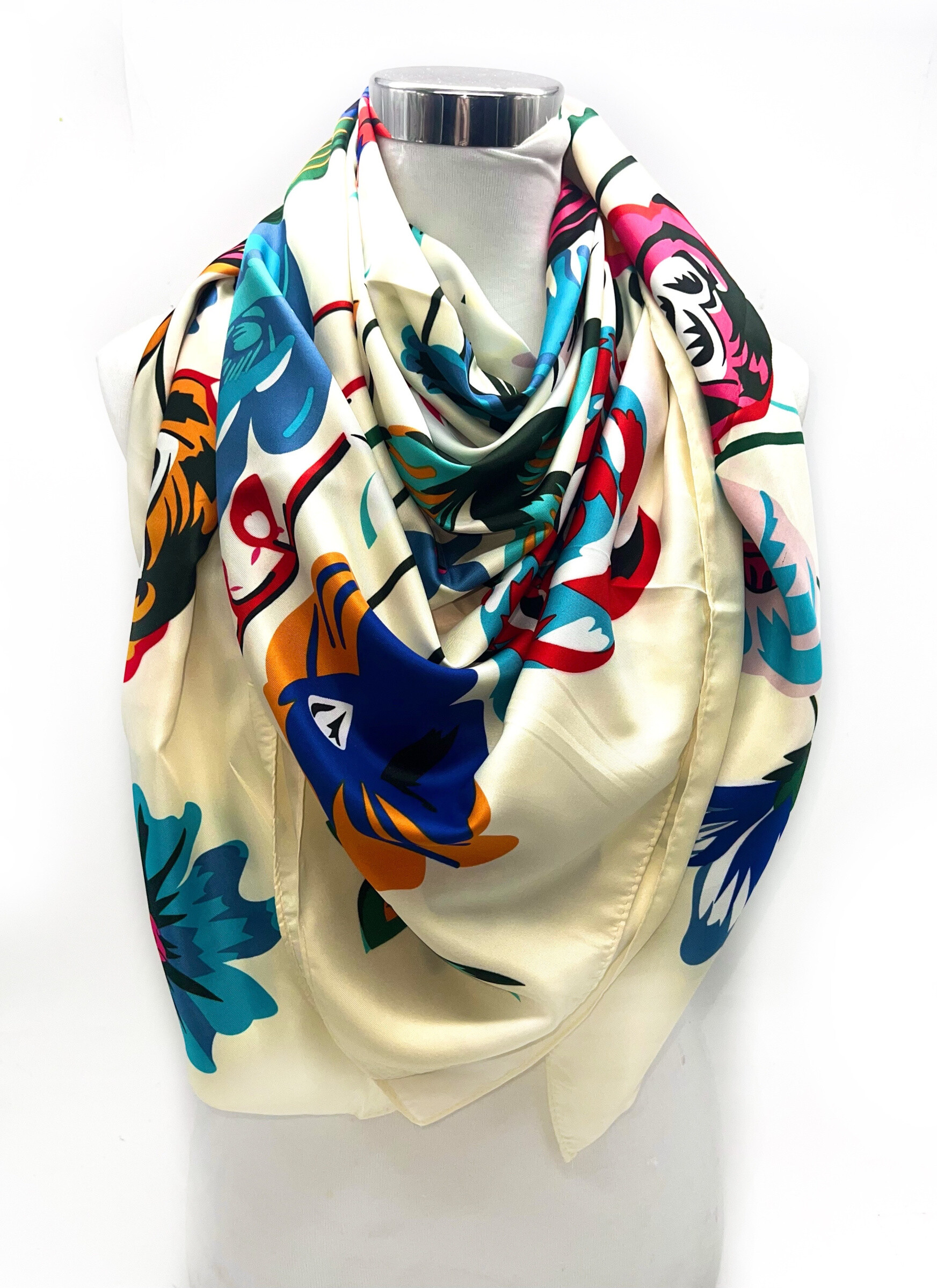 Wholesaler LINETA - Large square touched silk 130 x 130 cm