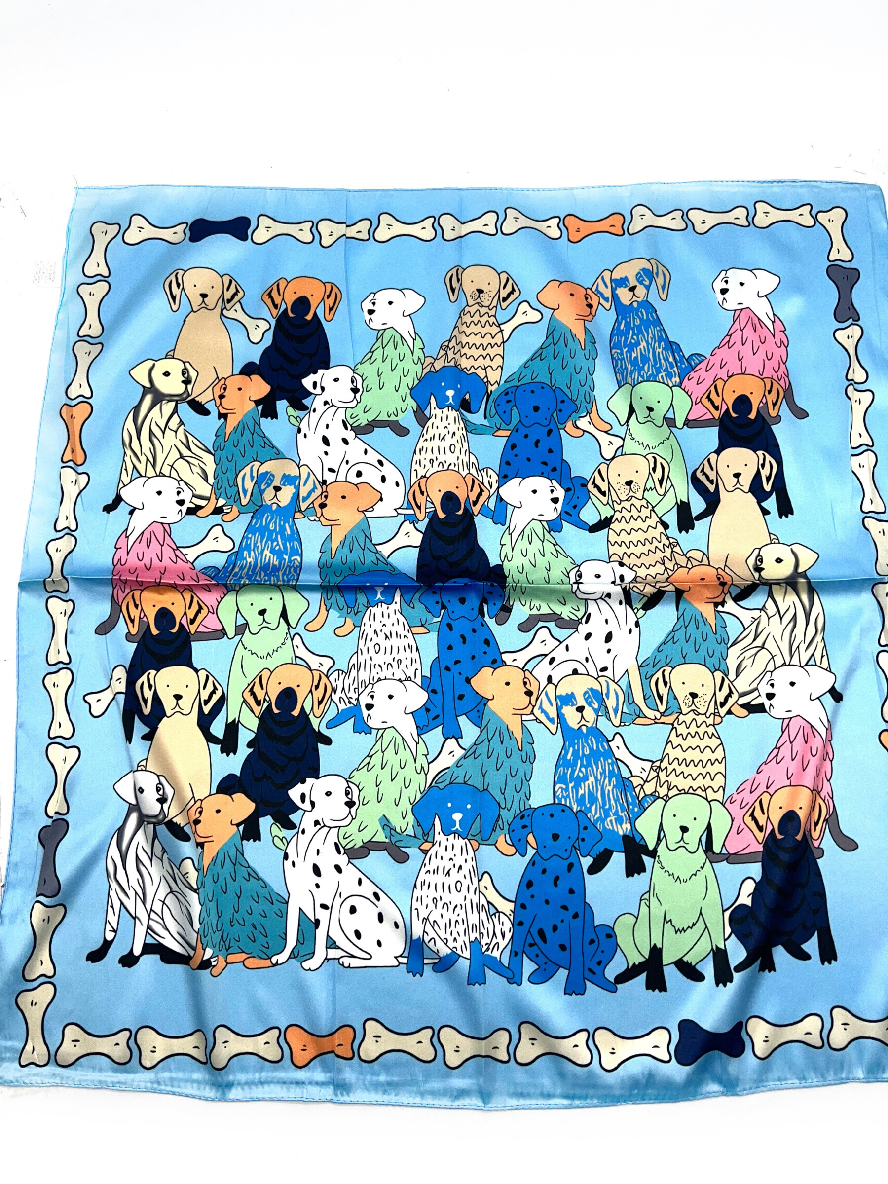 Wholesaler LINETA - Small square scarf Small dog pattern