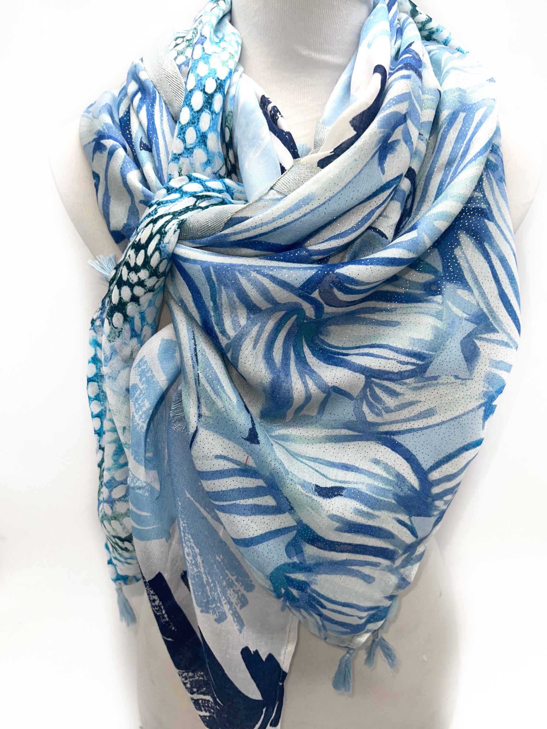 Wholesaler LINETA - Large Square Patchwork scarves - 4 in 1