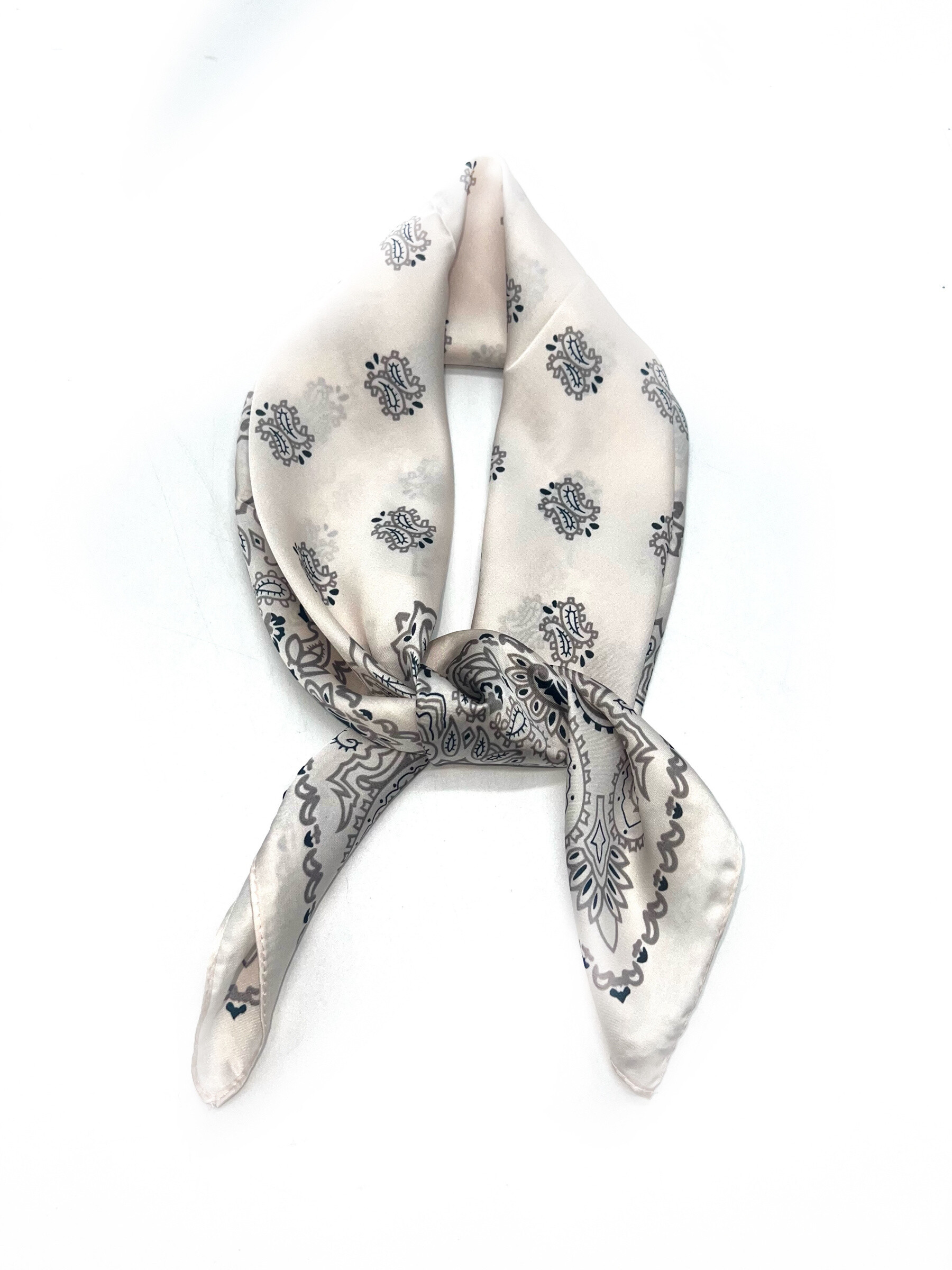 Wholesaler LINETA - Small square scarves touched silk Bandana patterns